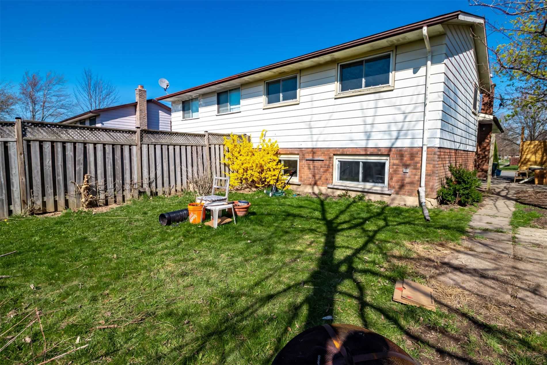 391 First Ave, Welland, Ontario L3C5R3 Sold History HouseSigma