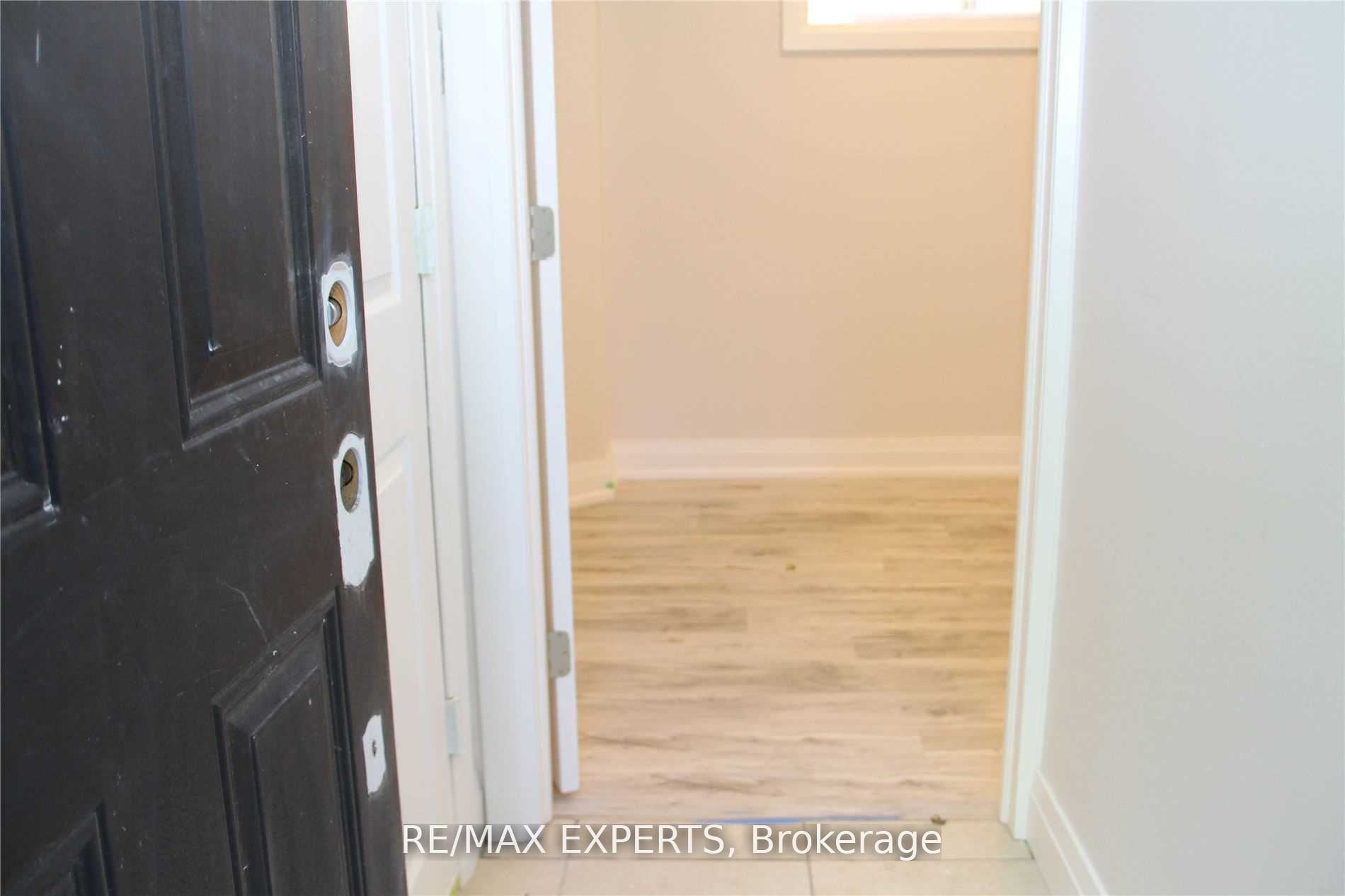 Unit Bsmt - 599 Glencairn Avenue, North York 3