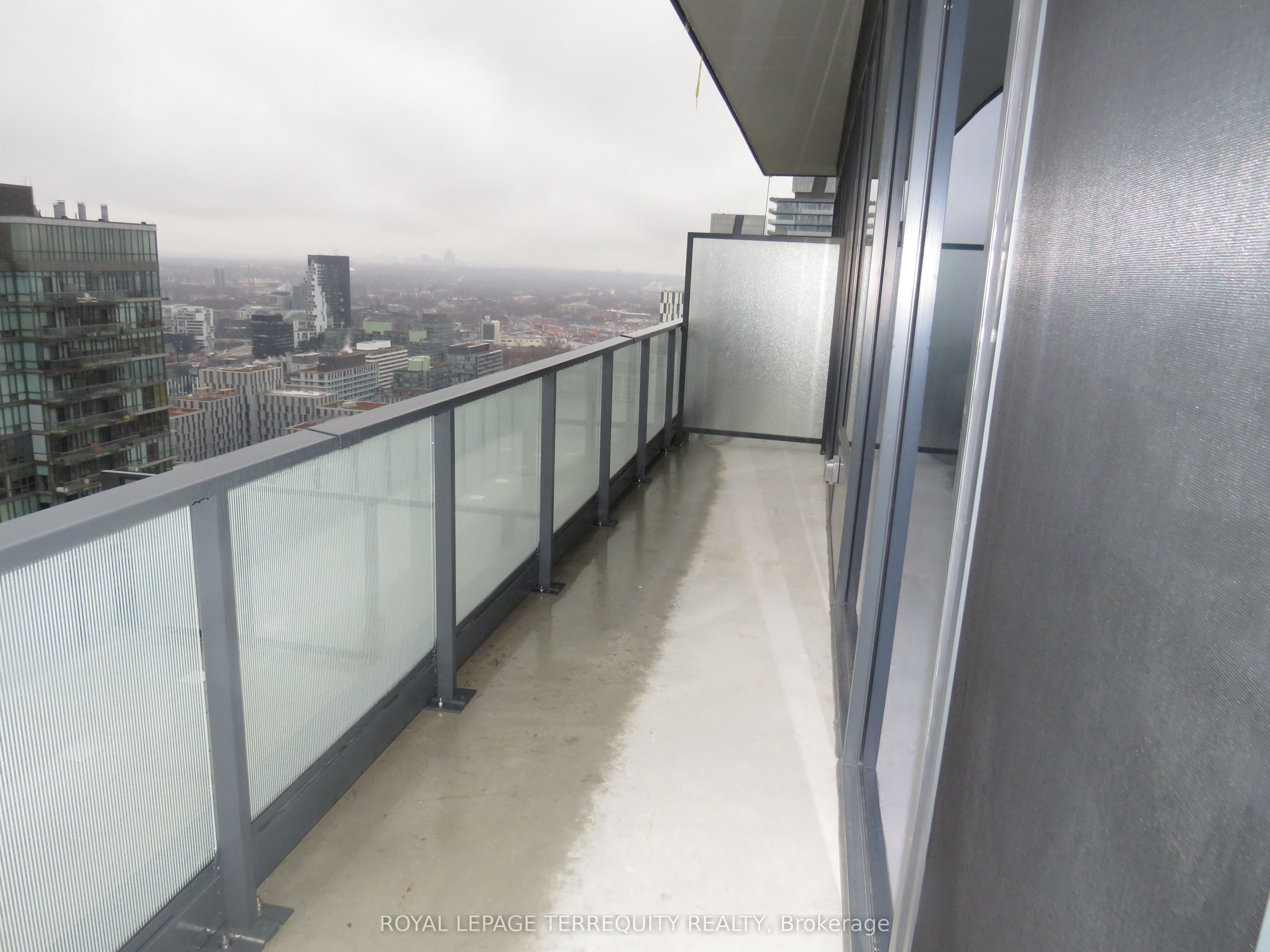 Unit 3304 - 35 Parliament Street, Toronto 4