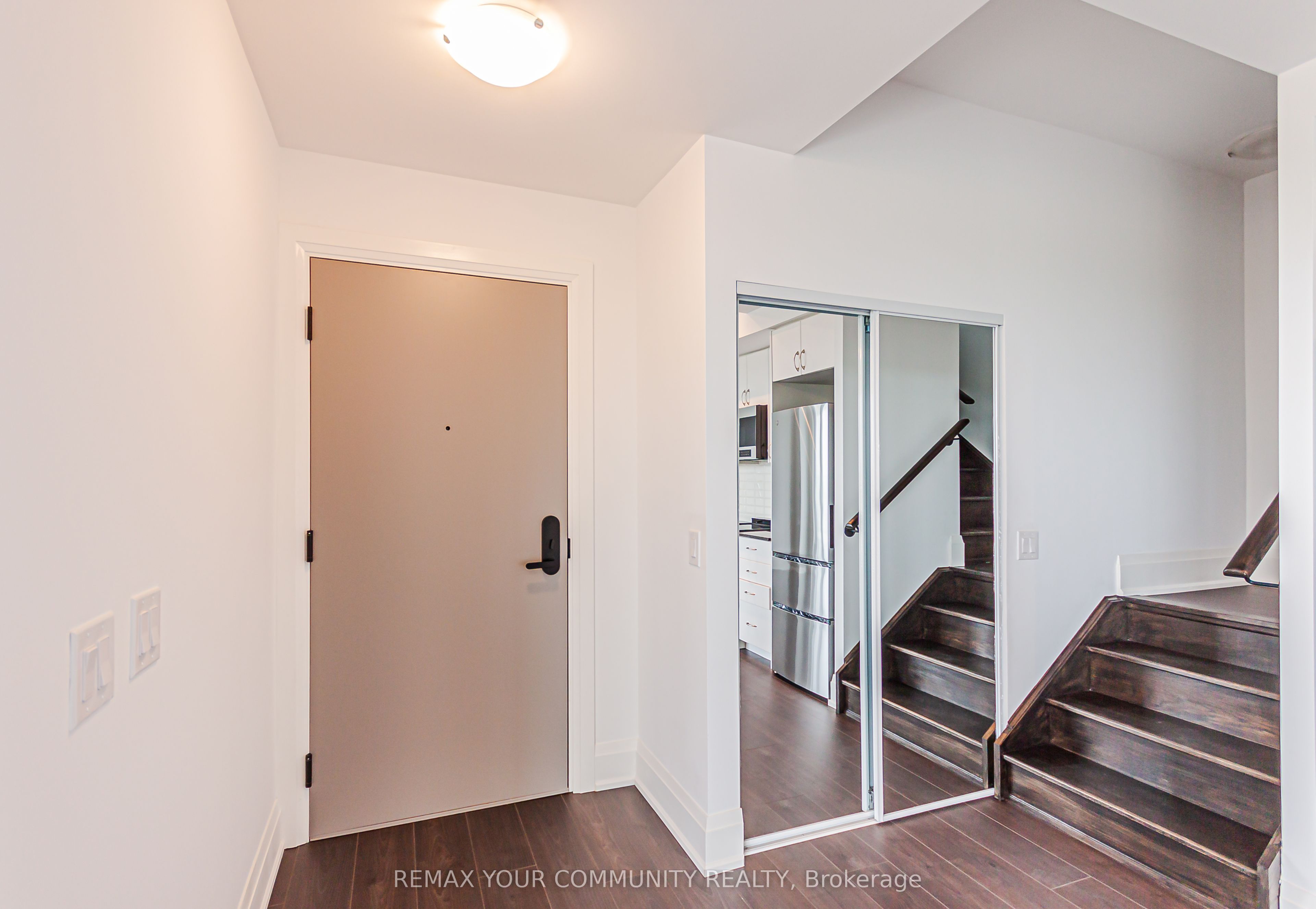 Unit 905 - 700 Sheppard Avenue W, North York 2