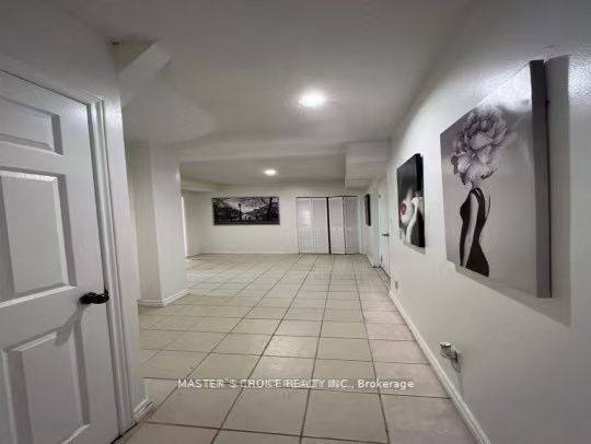Unit B - 54 Cliffwood Road, North York 5