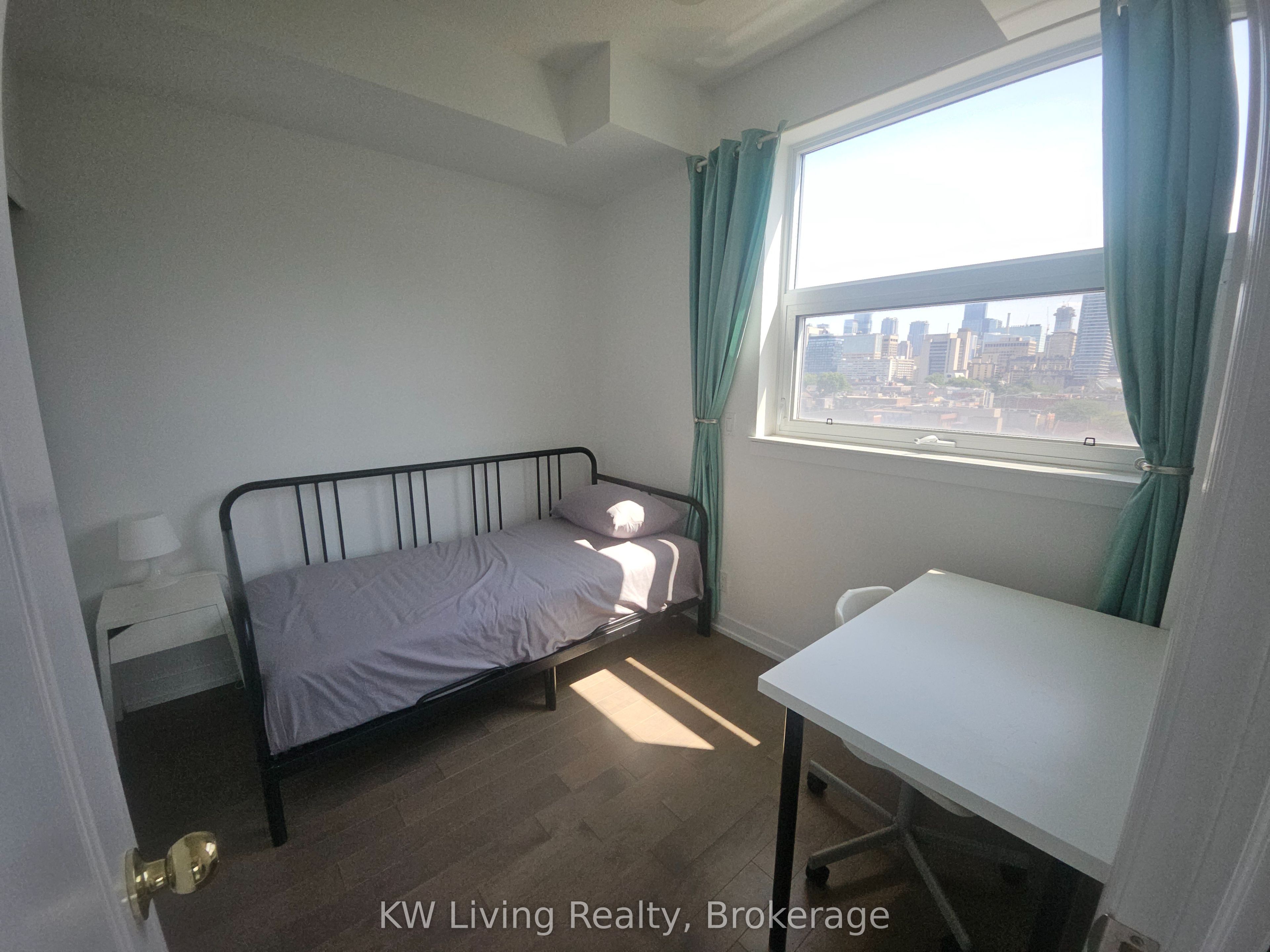 Unit 810 - 10 Willison Square, Toronto 3