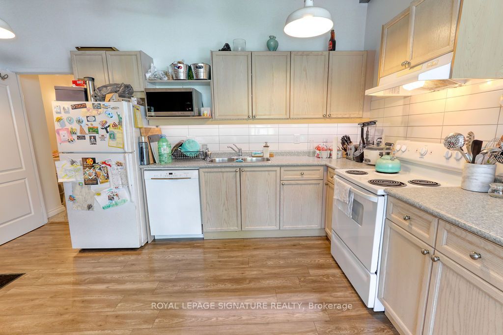 Unit Unit B - 44 Stafford Street, Toronto 3