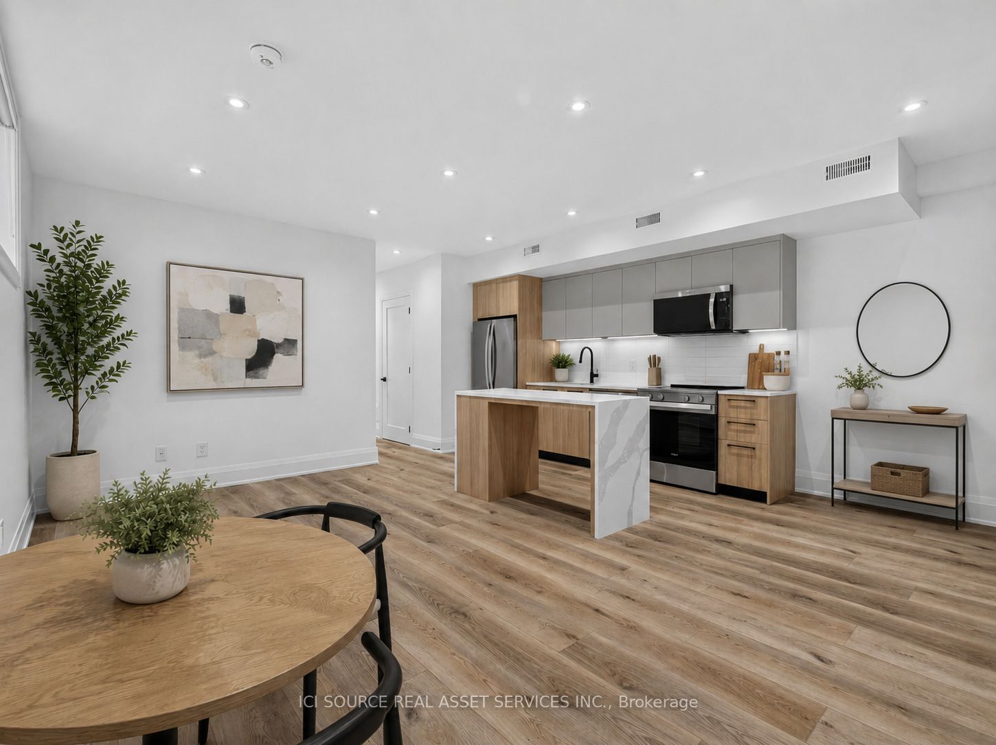 Unit Unit 5 - 28 Norcross Road, North York 3