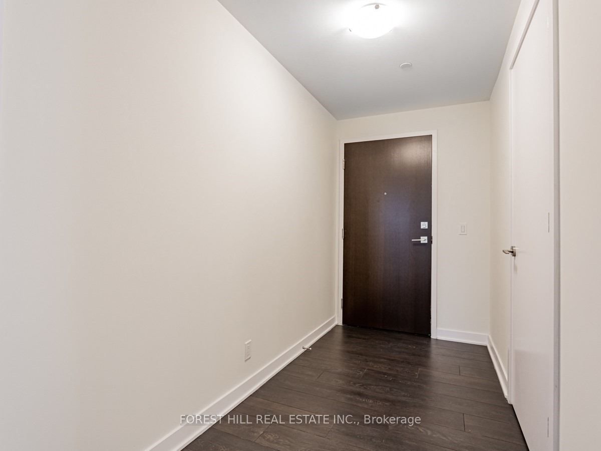 Unit 5702 - 2221 Yonge Street, Toronto 4