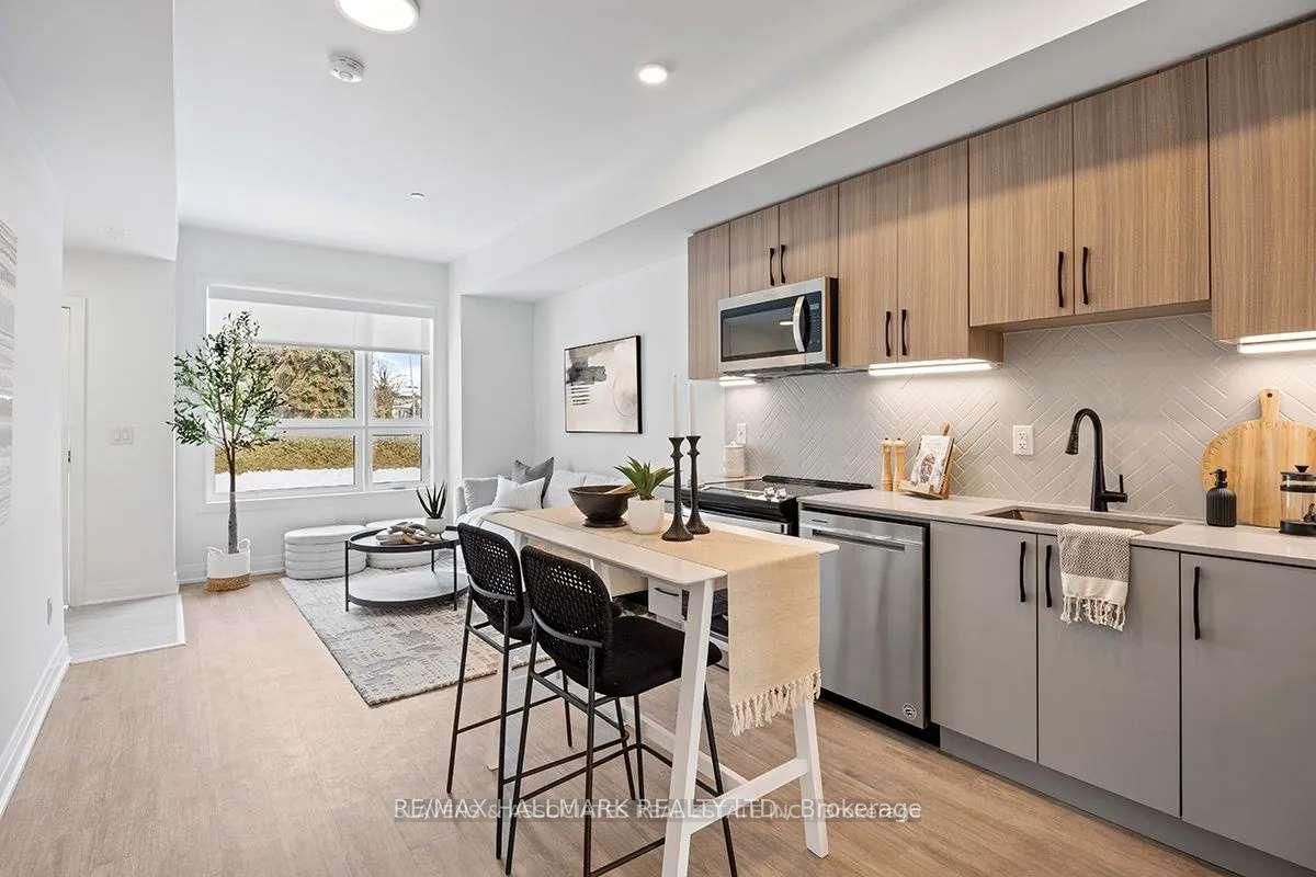 Unit 21 - 15 Brenthall Avenue, North York 3