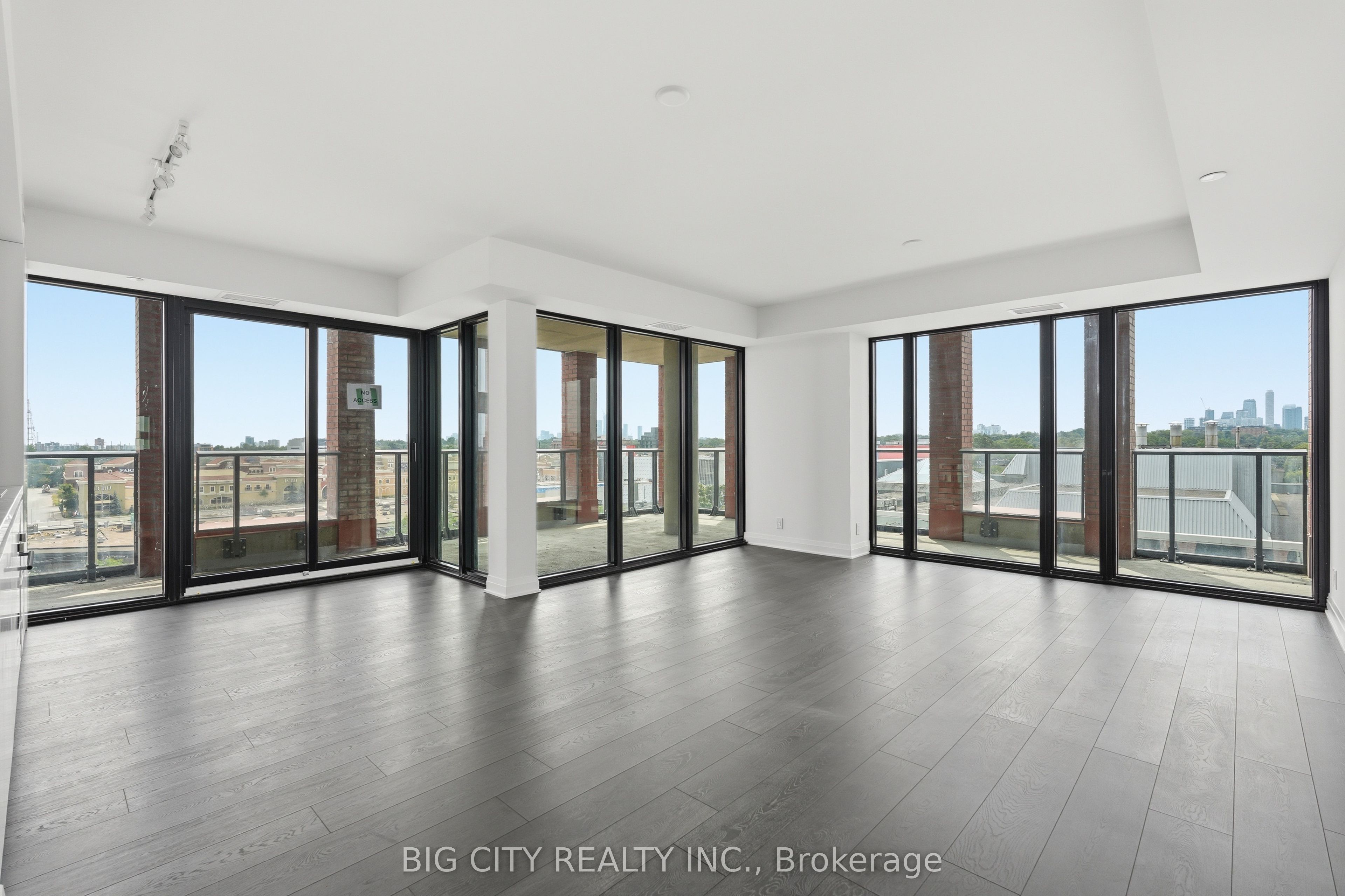 Unit 602 - 25 Frederick Todd Way, Toronto 4