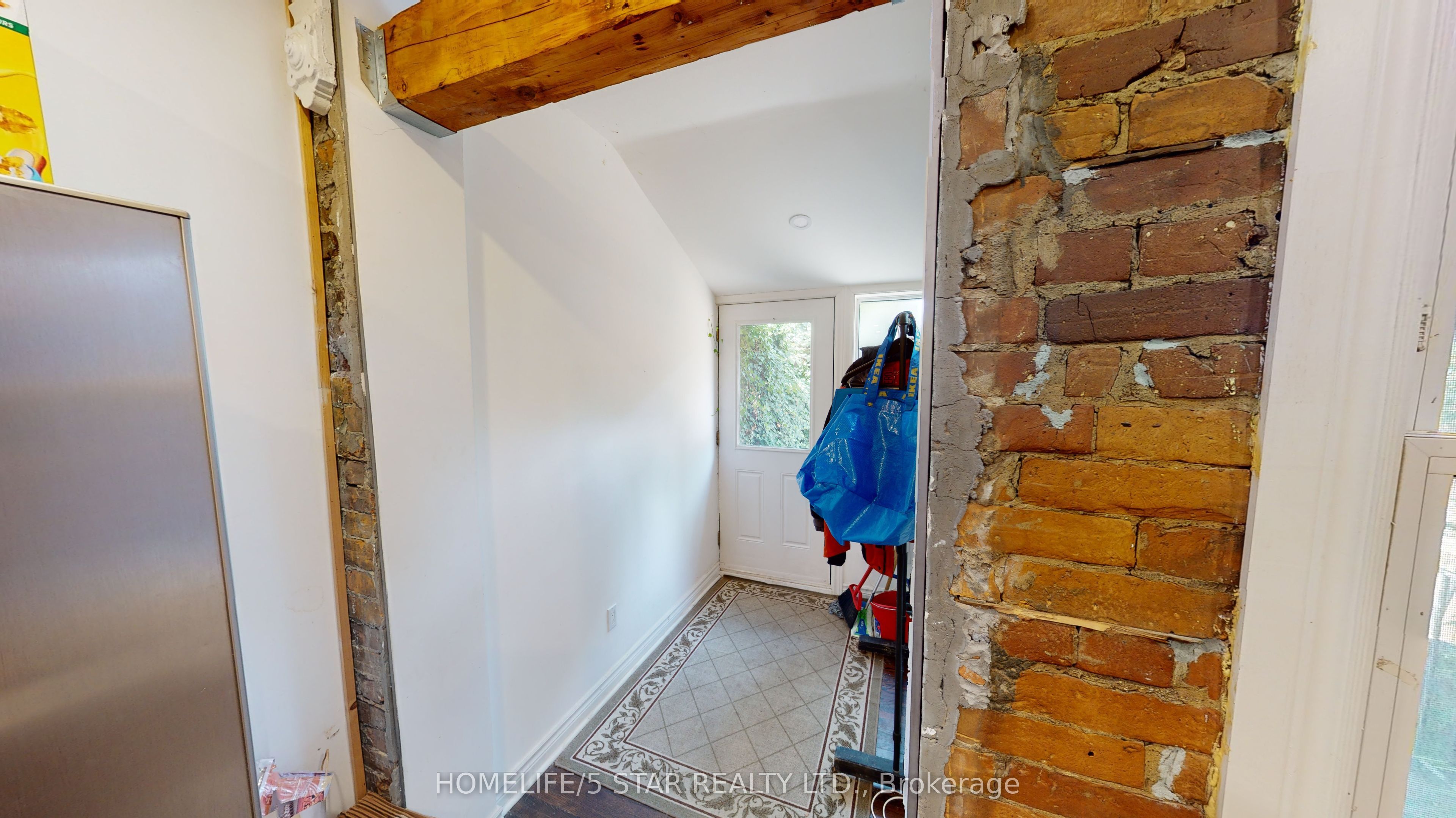 Unit Apt 1 - 160 Beaconsfield Avenue, Toronto 5