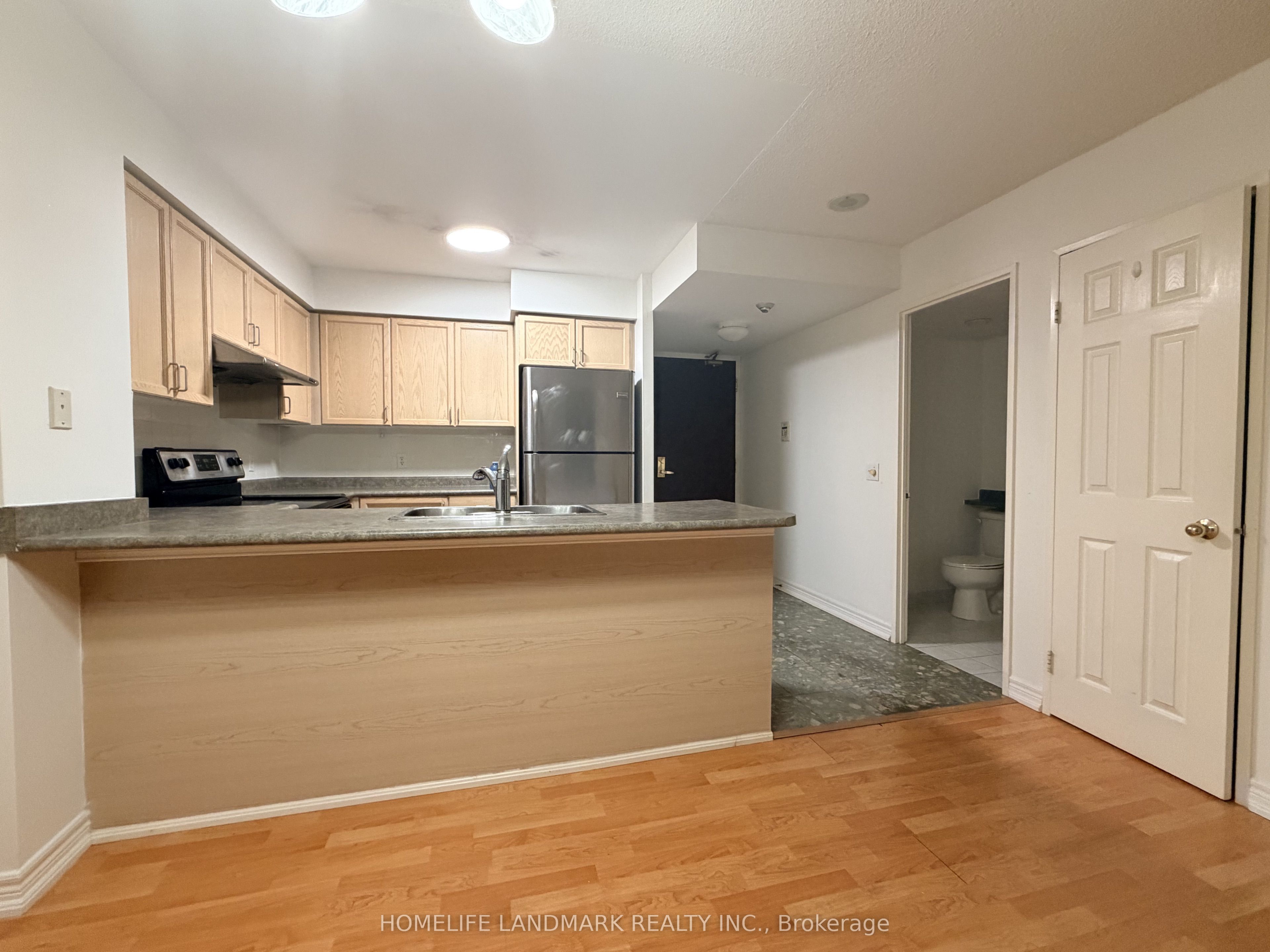 Unit 2112 - 18 Parkview Avenue, North York 5