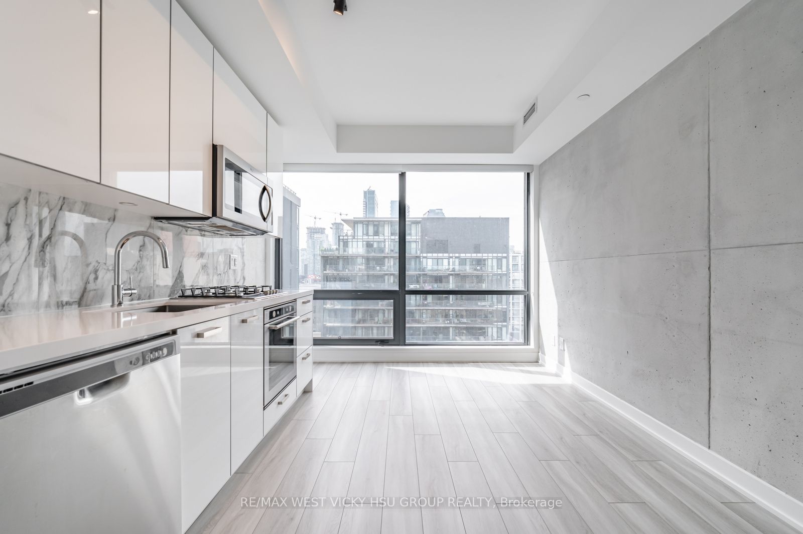 Unit 806 - 458 Richmond Street W, Toronto 5