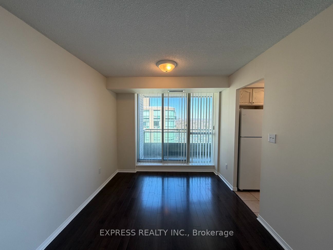 Unit LPH07 - 39 Pemberton Avenue, North York 5