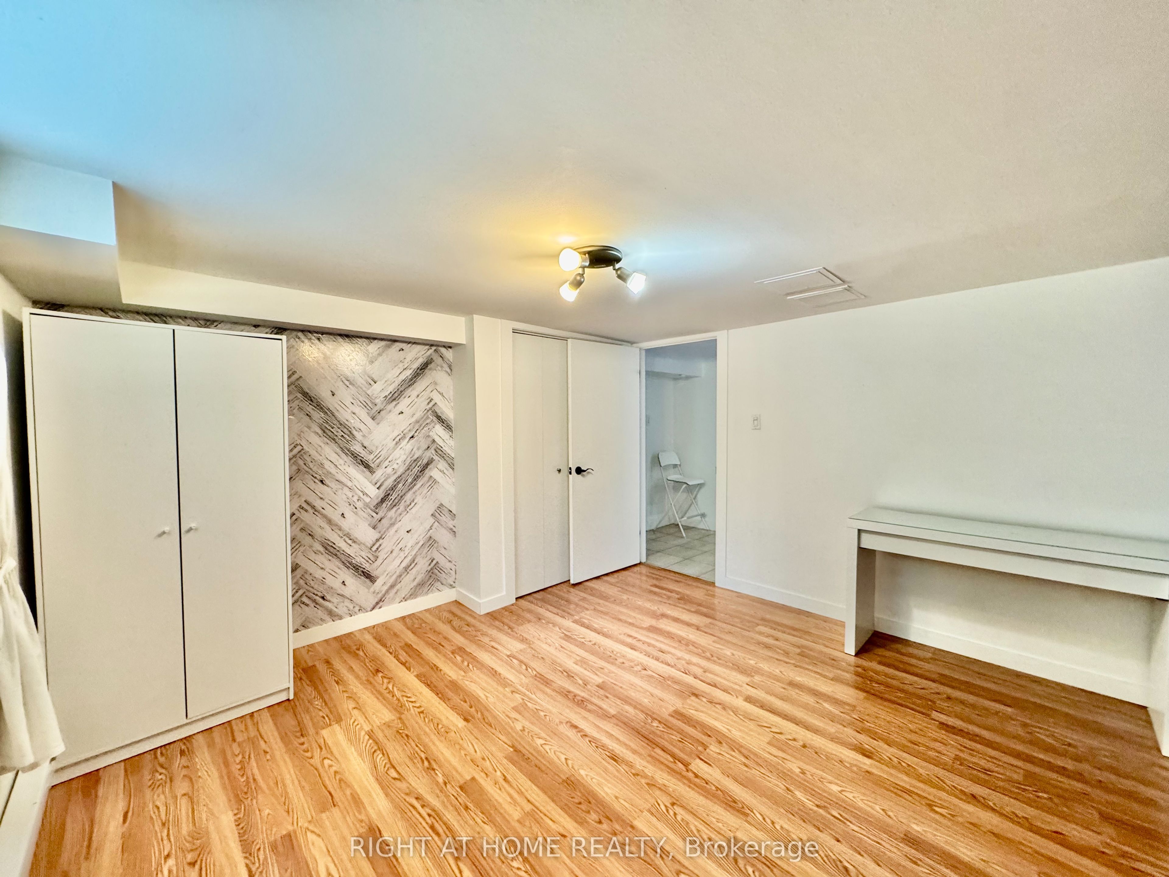 Unit Lower Apartment - 1196 Avenue Road, Toronto 3