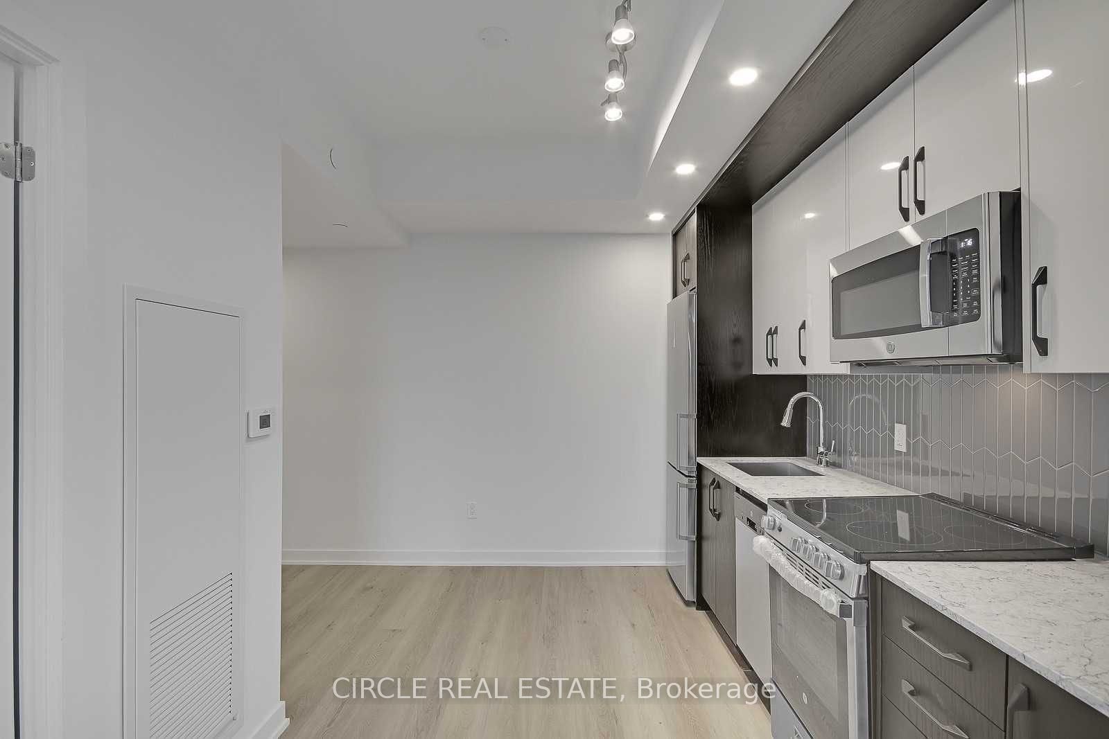 Unit 701 - 1 Cardiff Road, Toronto 5
