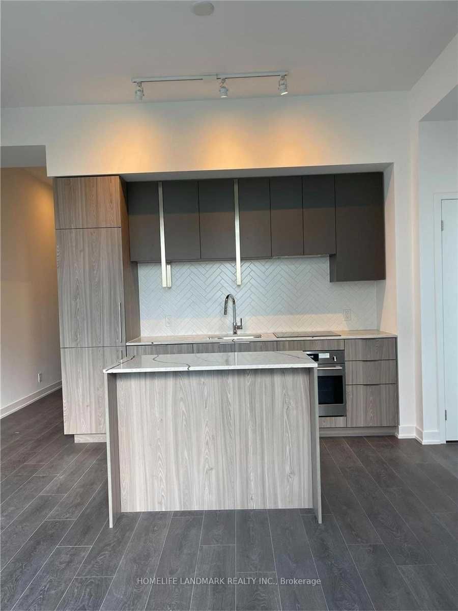 Unit 811 - 15 Holmes Avenue, North York 4