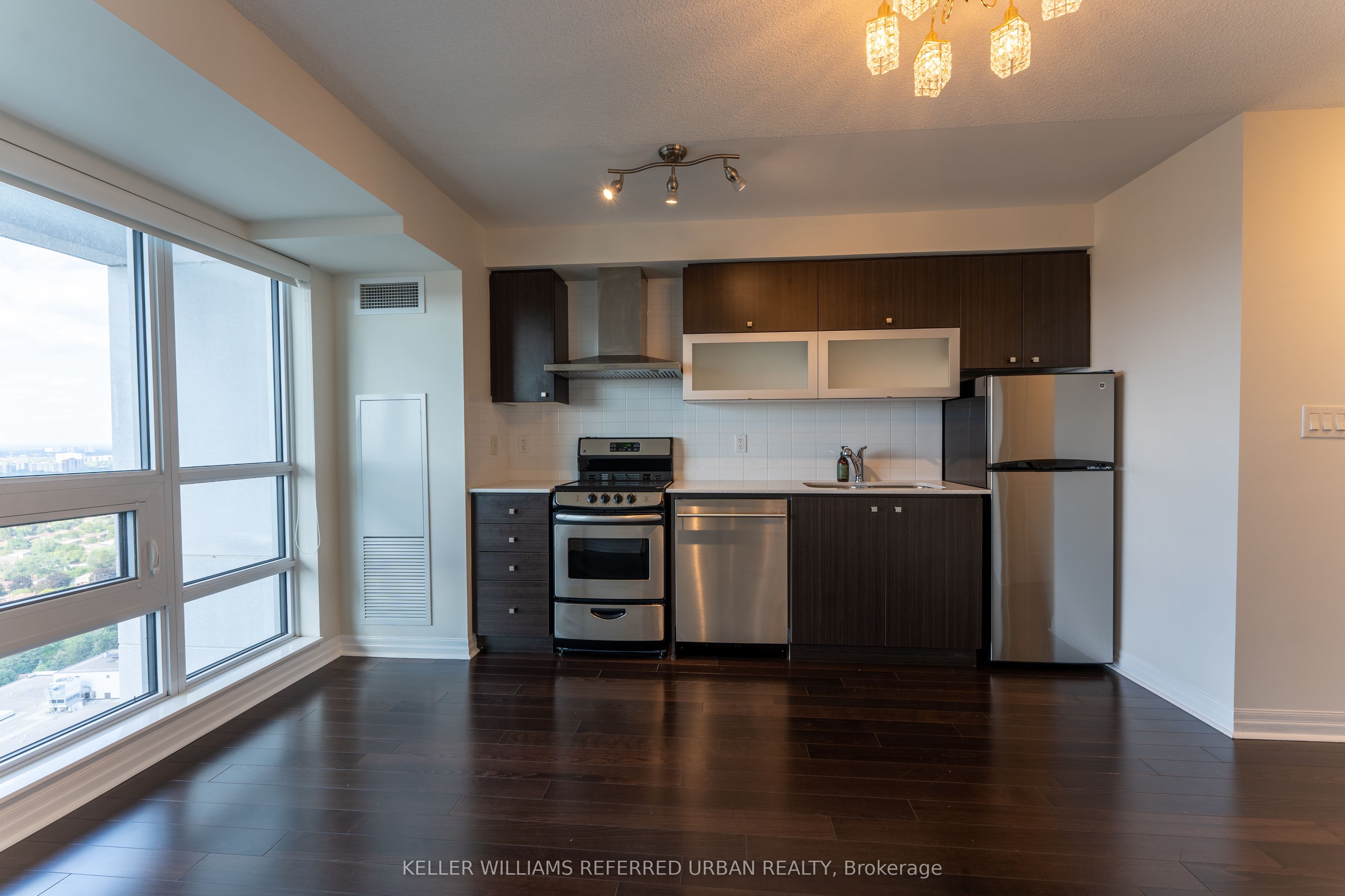 Unit 3807 - 2015 Sheppard Avenue E, North York 4