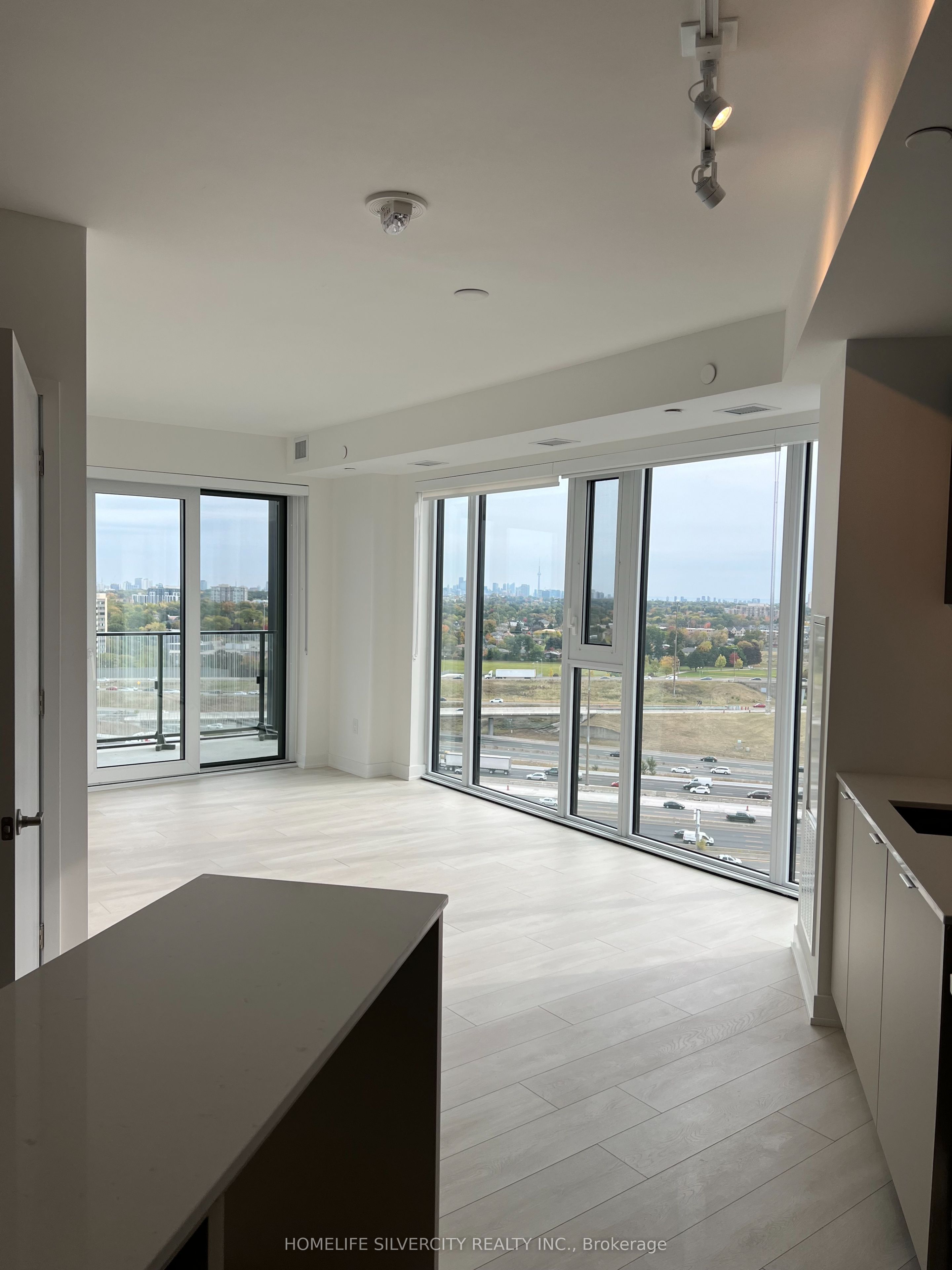 Unit 1505 - 8 Tippett Road, North York 5