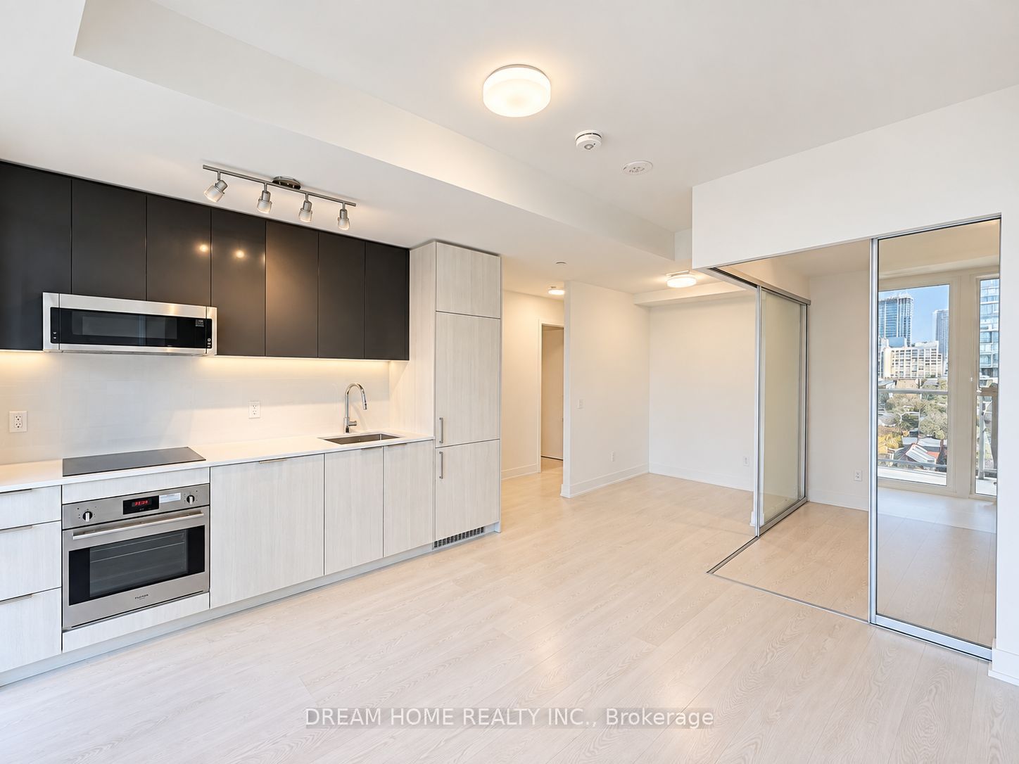 Unit 917 - 308 Jarvis Street, Toronto 4