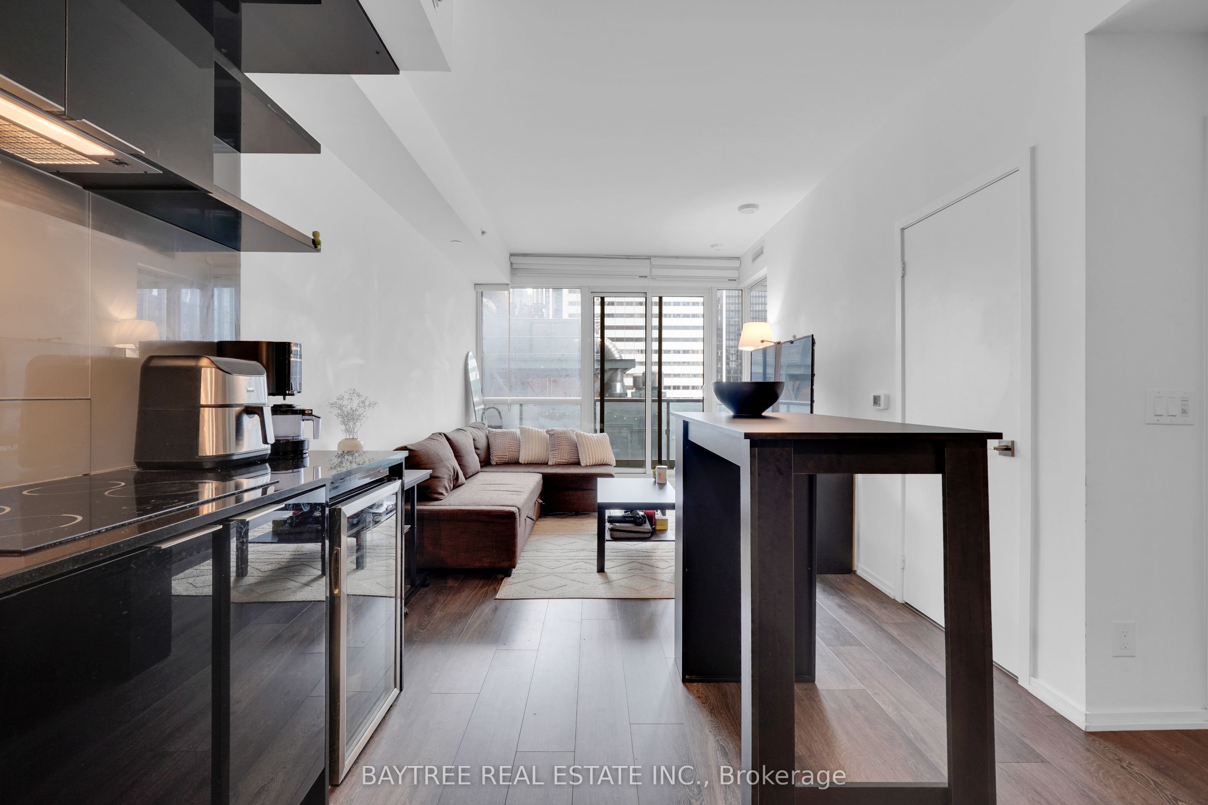 Unit 2610 - 70 Temperance Street, Toronto 4