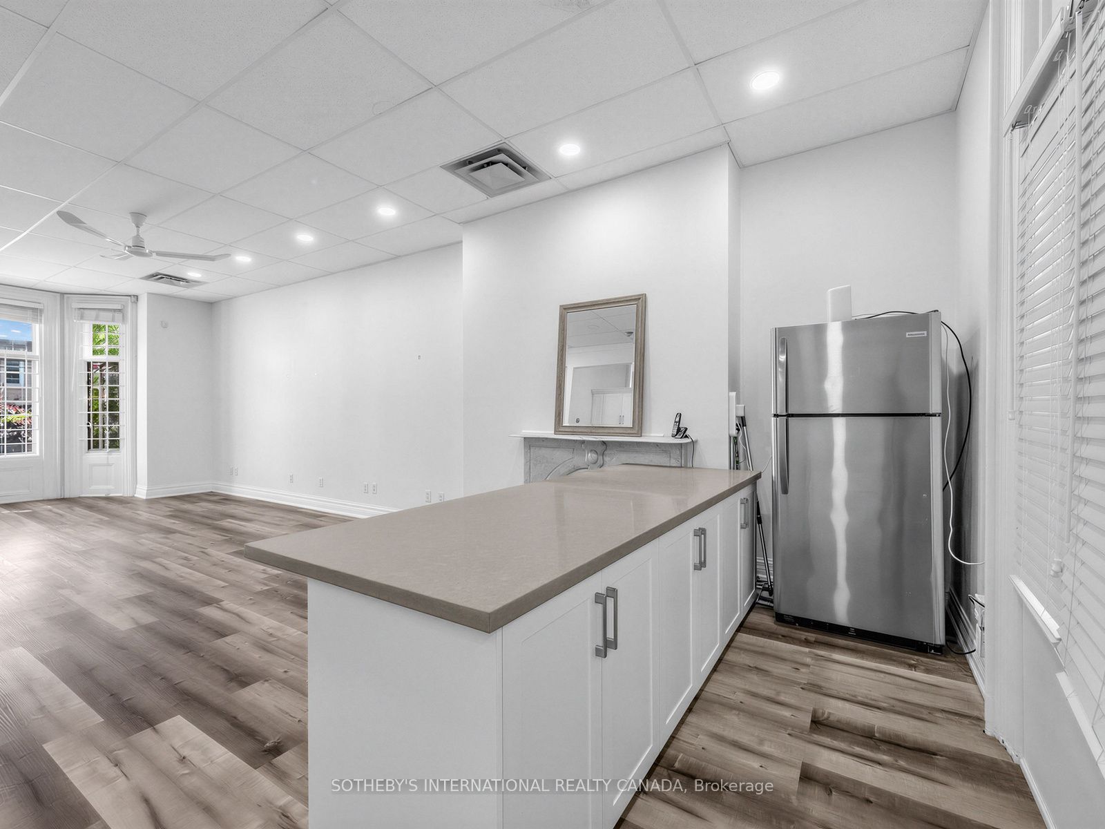 Unit Main - 212 Carlton Street, Toronto 5