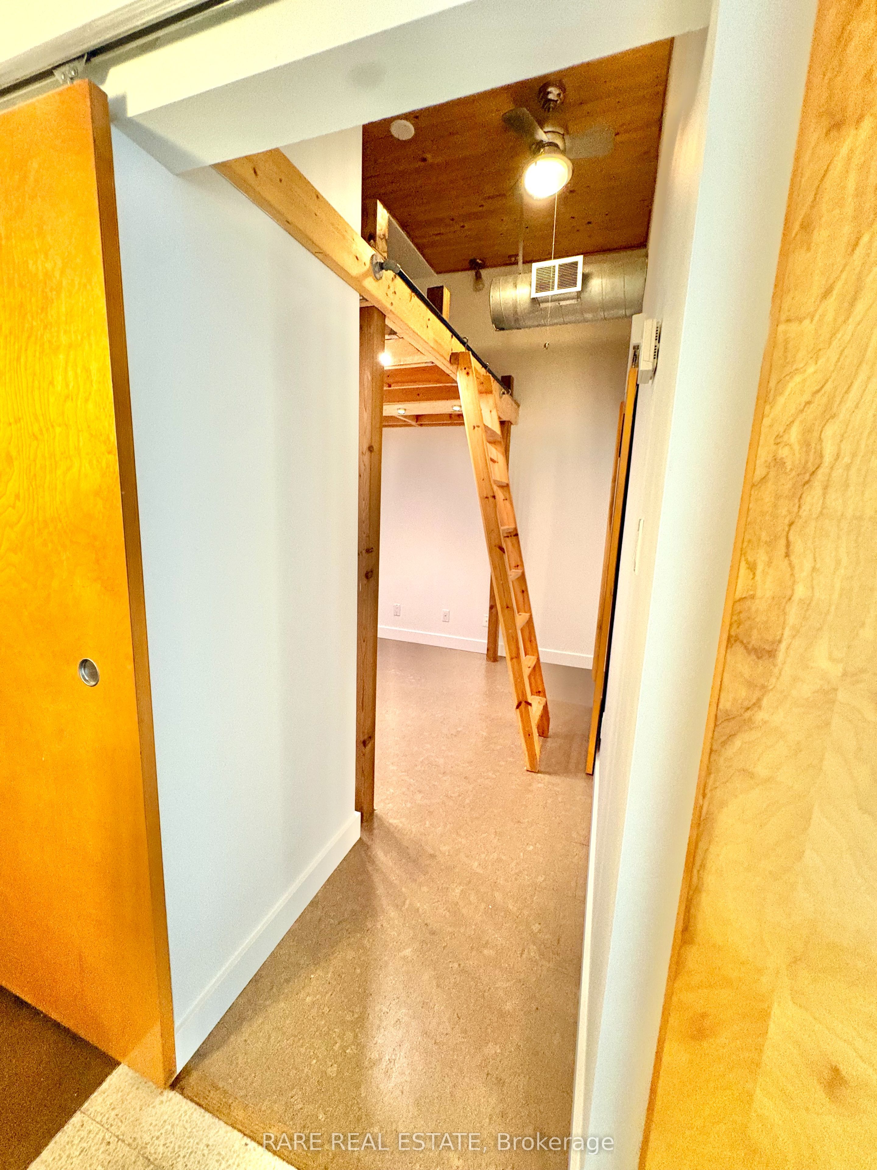 Unit 112 - 365 Dundas Street E, Toronto 2