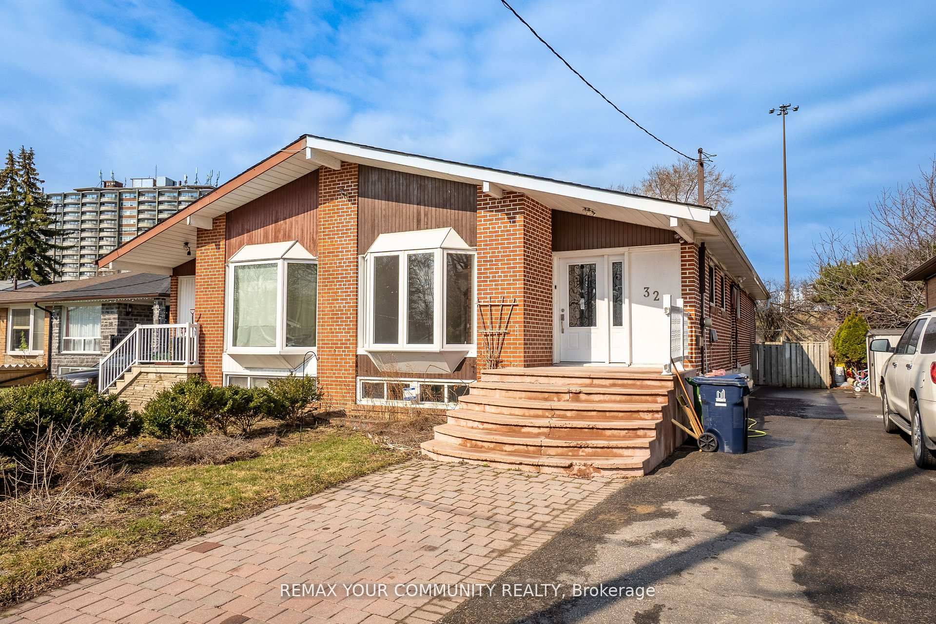 Unit Main - 32 Marbury Crescent, North York 3