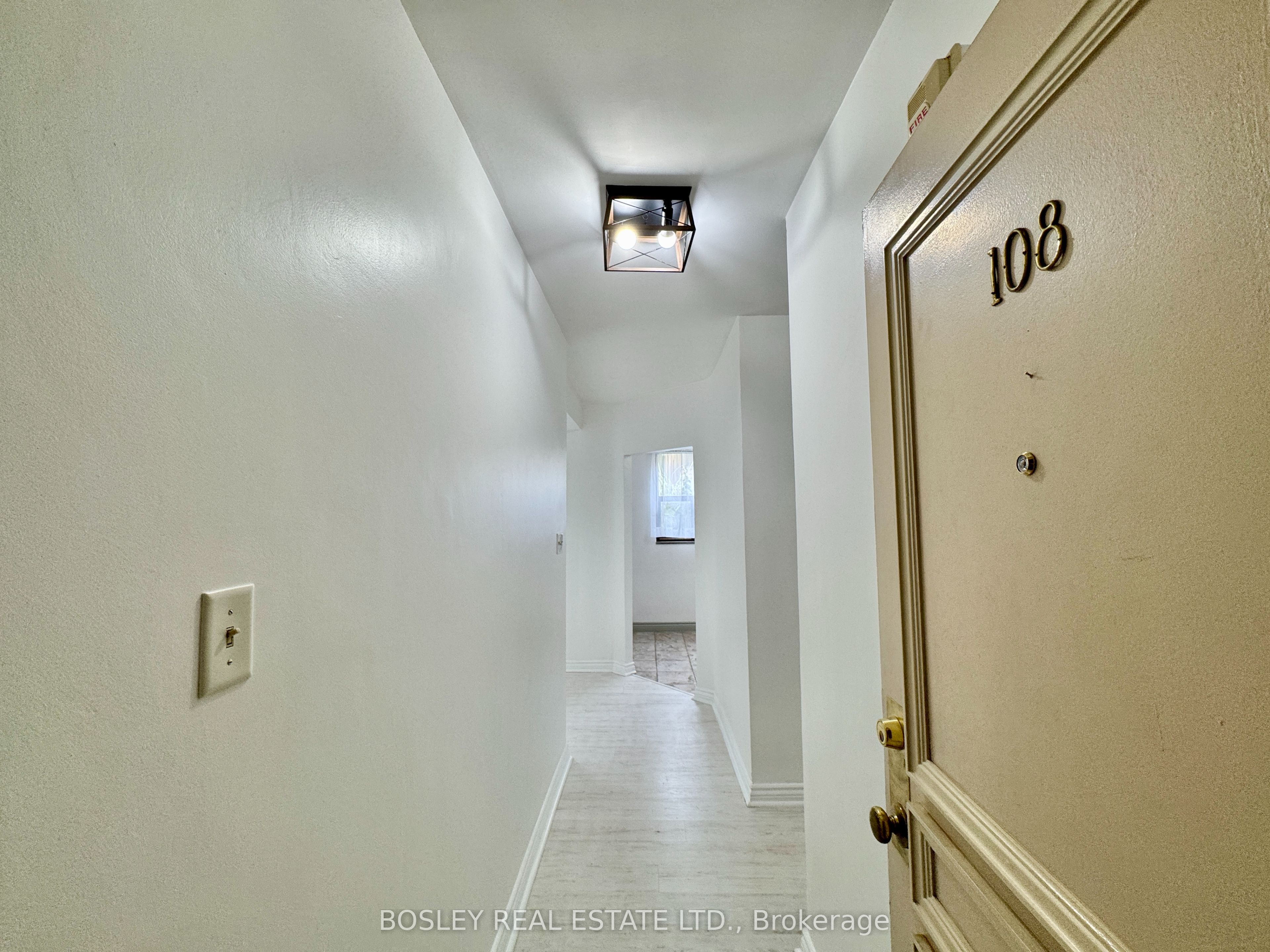 Unit 108 - 740 Eglinton Avenue W, Toronto 5