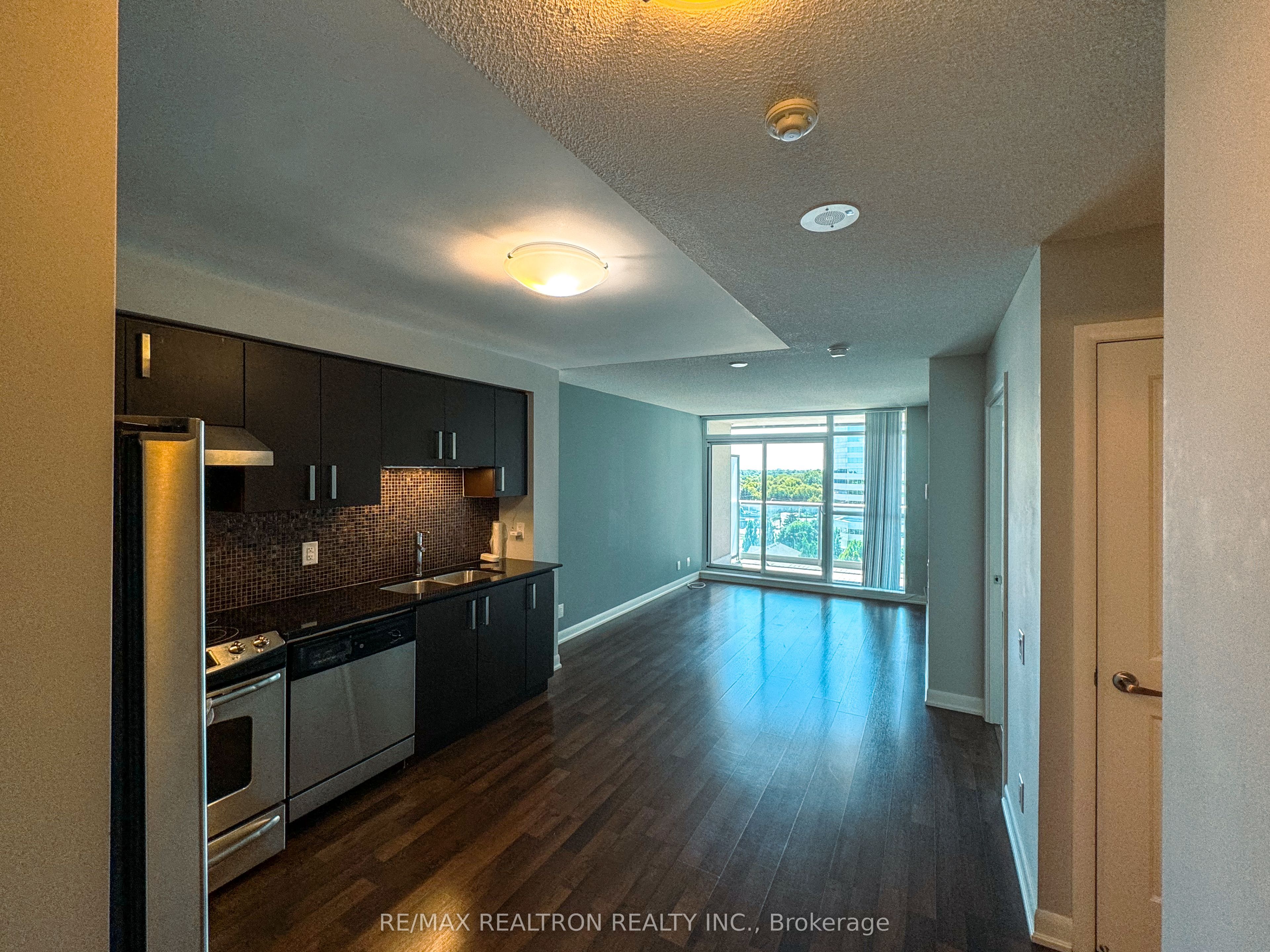Unit 1103 - 17 Anndale Drive, North York 2