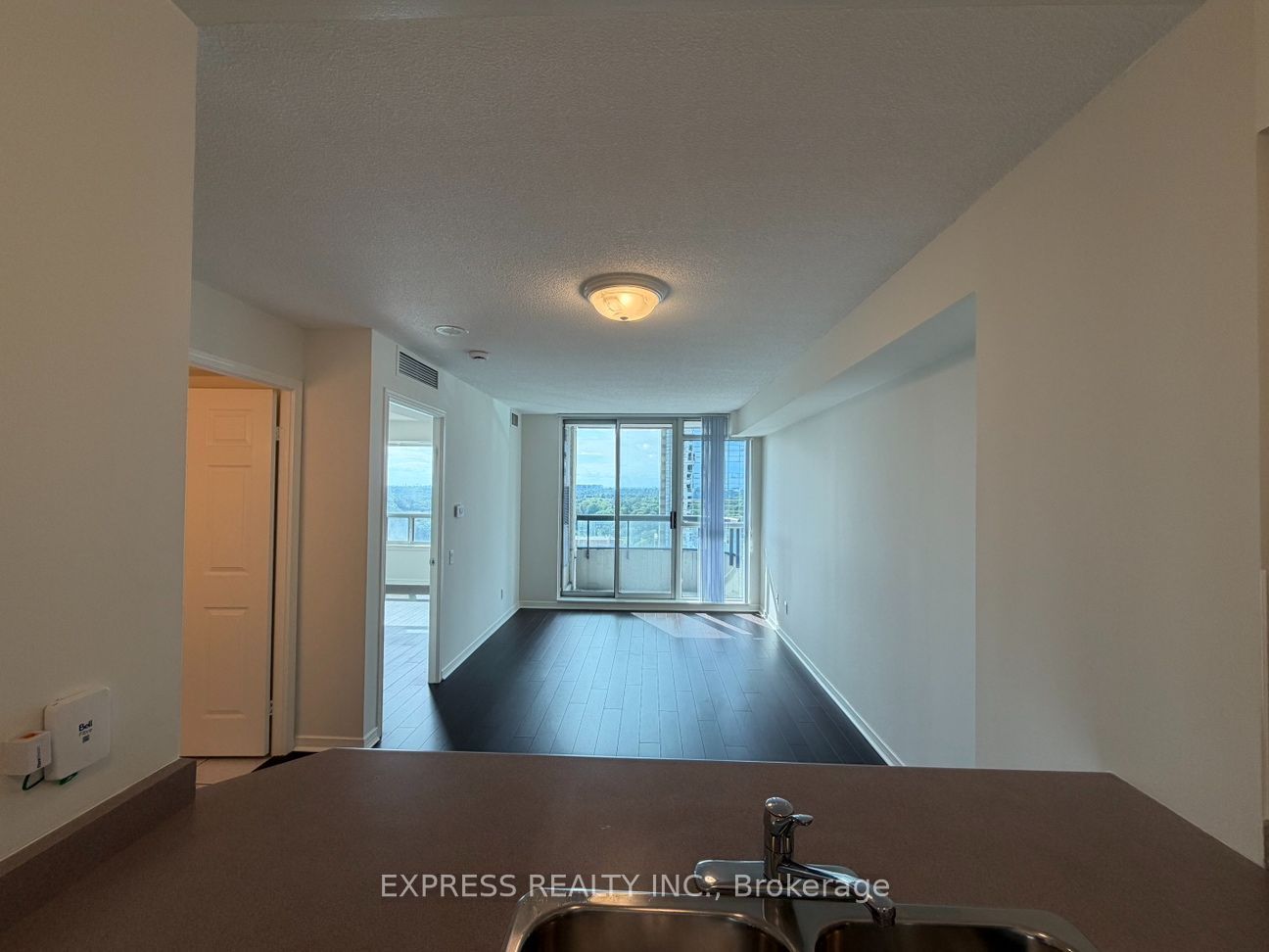 Unit 1605 - 8 Hillcrest Avenue, North York 4