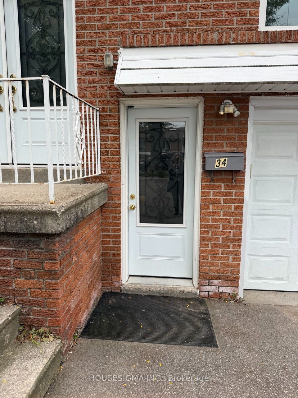 34 Ladner Drive, North York 3