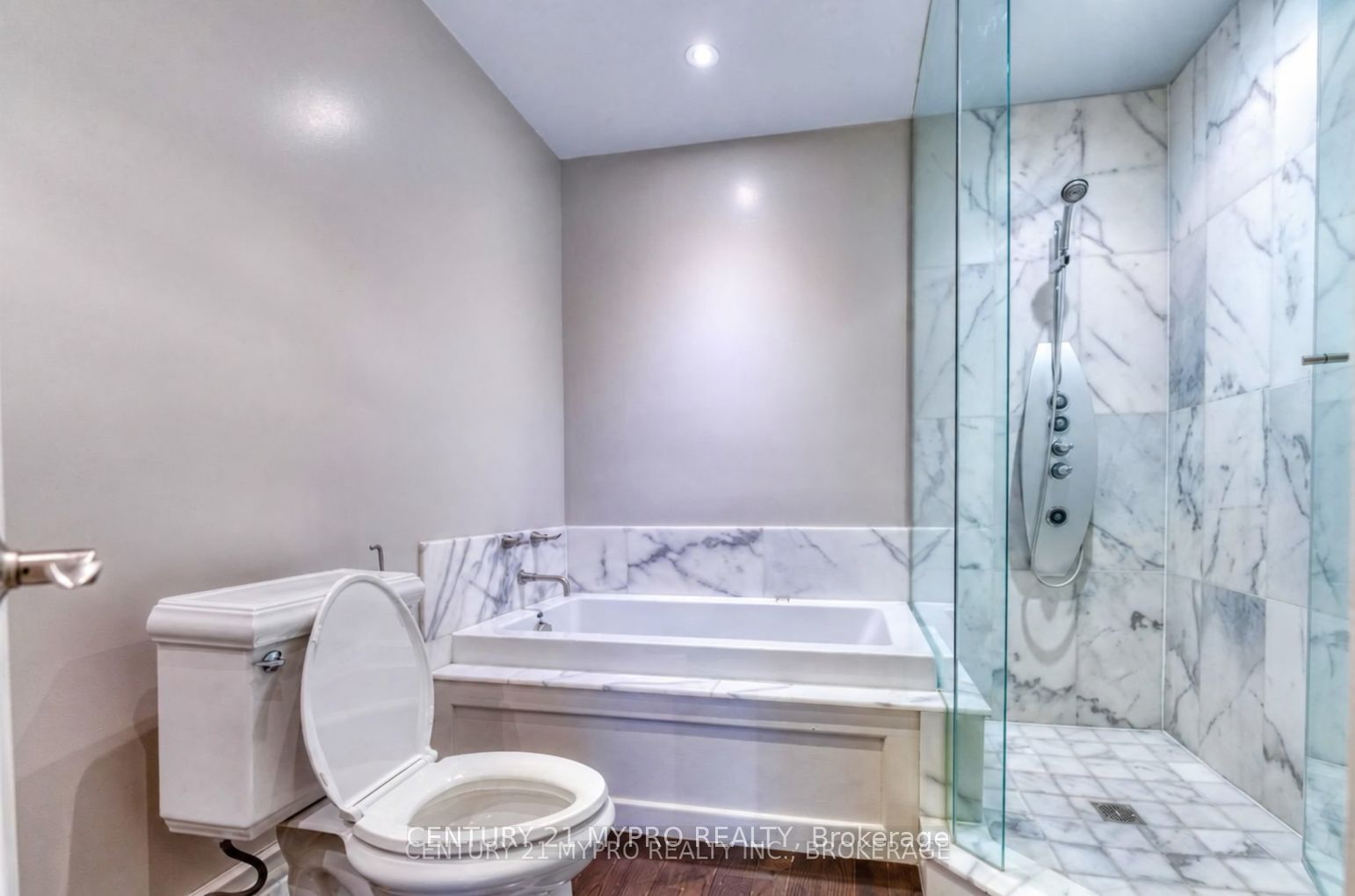 280 Spadina Road, Toronto 4