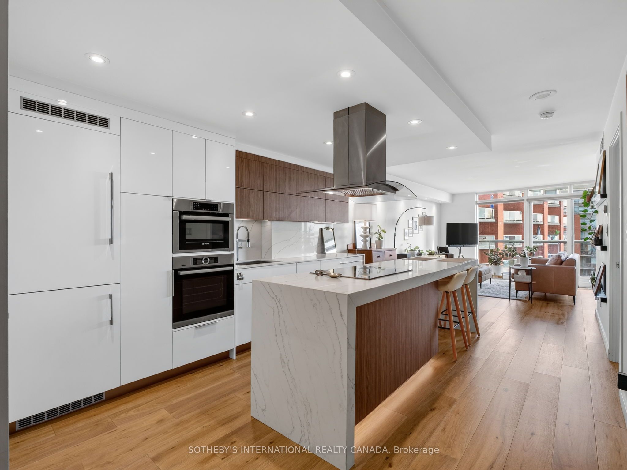 Unit 906 - 550 Queens Quay W, Toronto 2