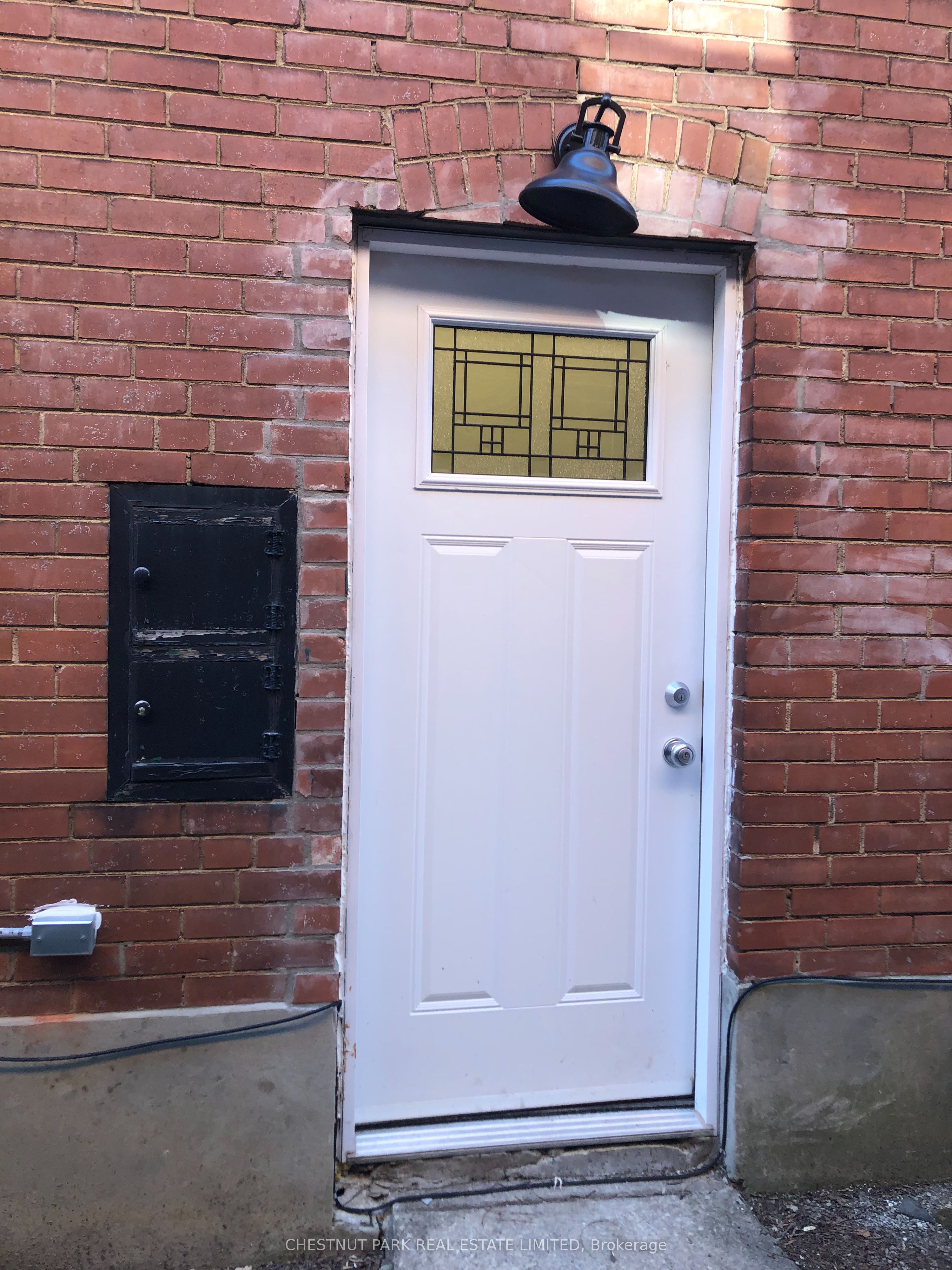 Unit Lower - 26 Strathgowan Avenue, Toronto 2