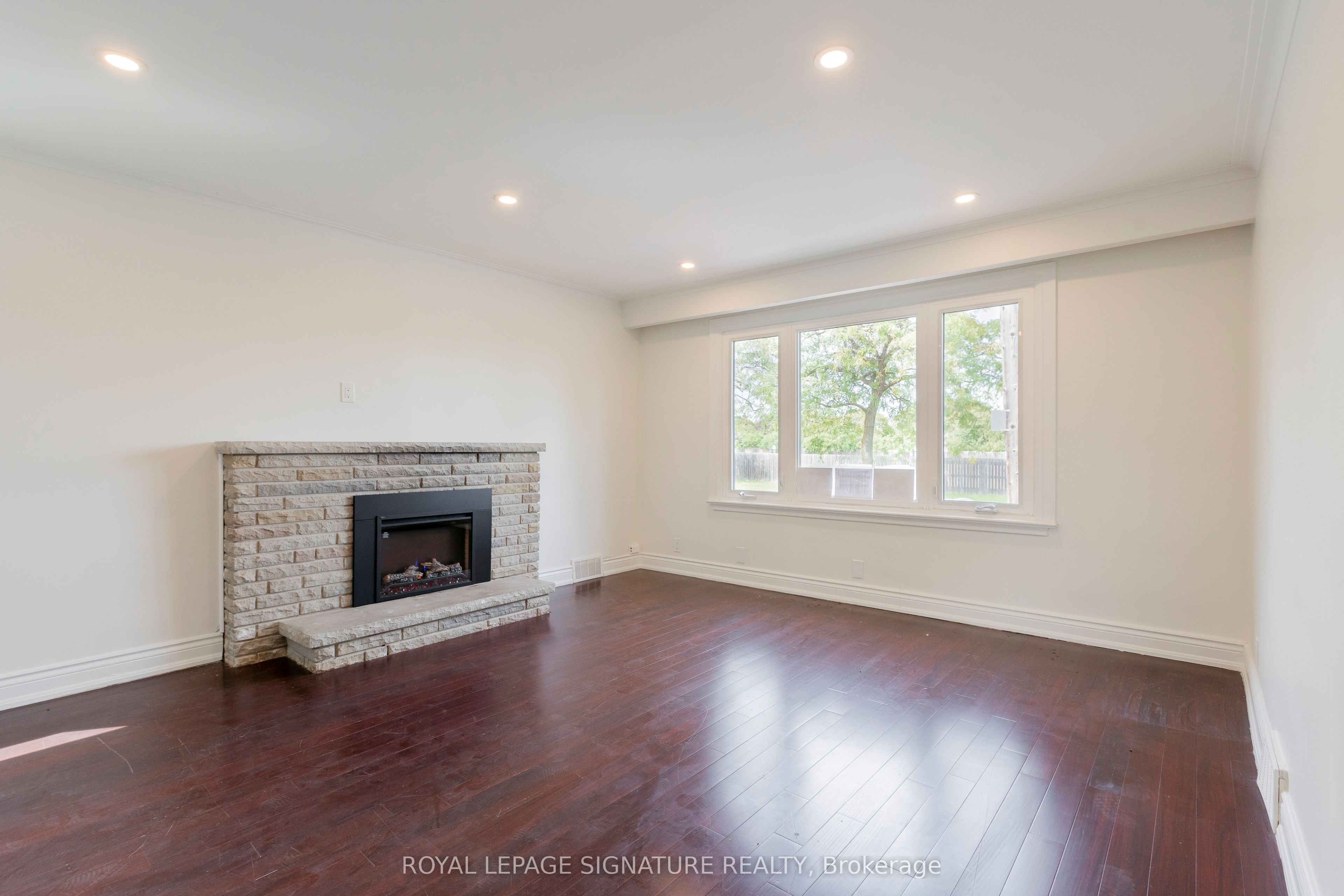 Unit Main - 91 Bishop Avenue, North York 4