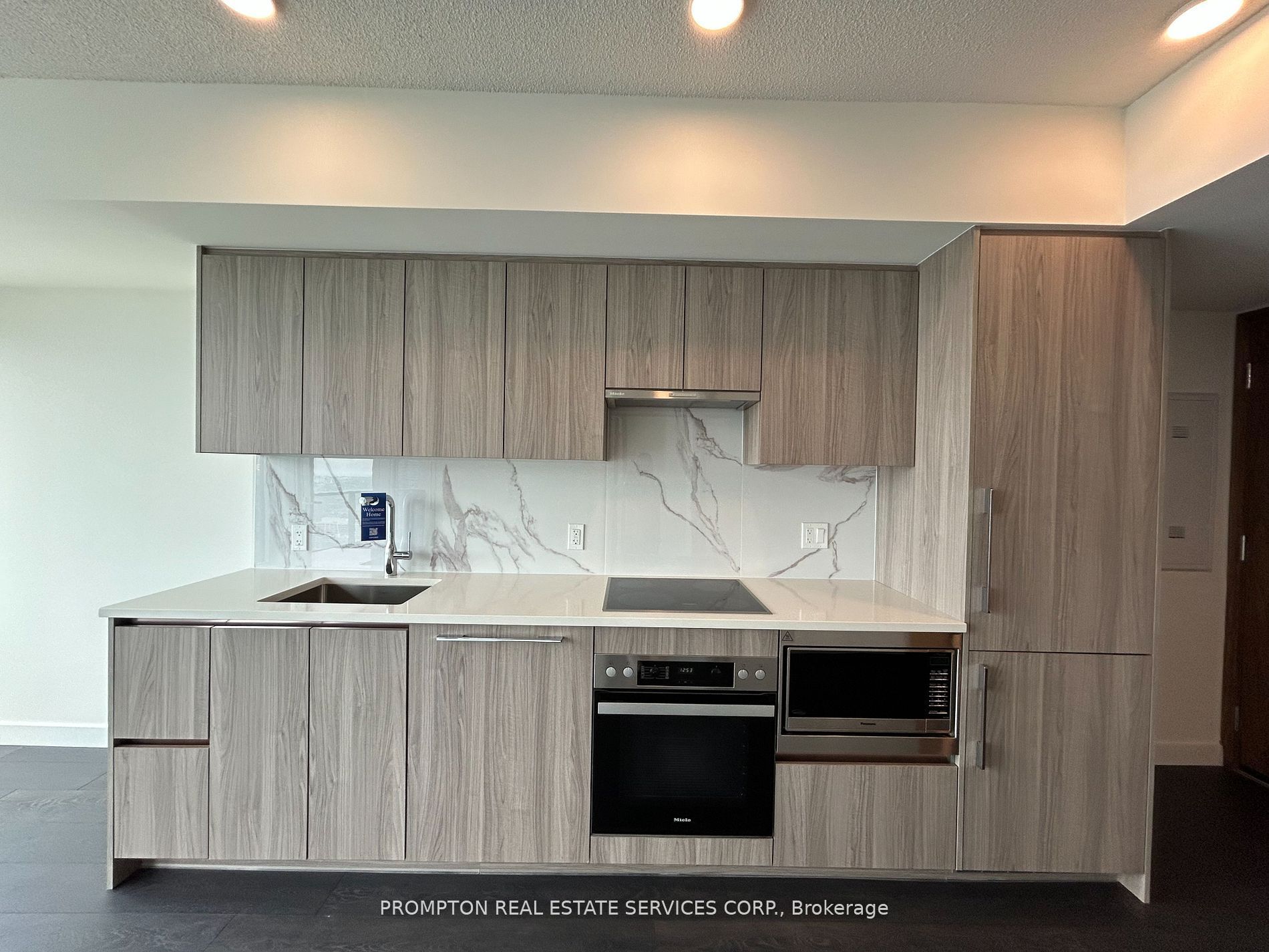 Unit 5212 - 1 Concord Cityplace Way, Toronto 3