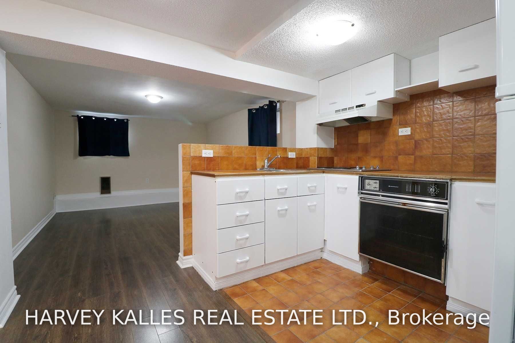 Unit Lower - 21 Braemar Avenue, Toronto 5