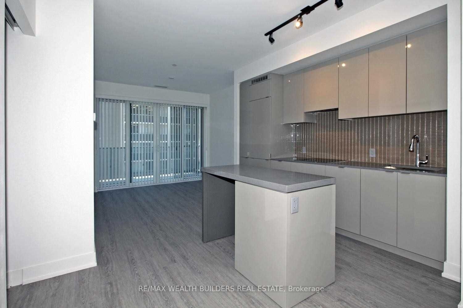 Unit 1106 - 7 Grenville Street, Toronto 4