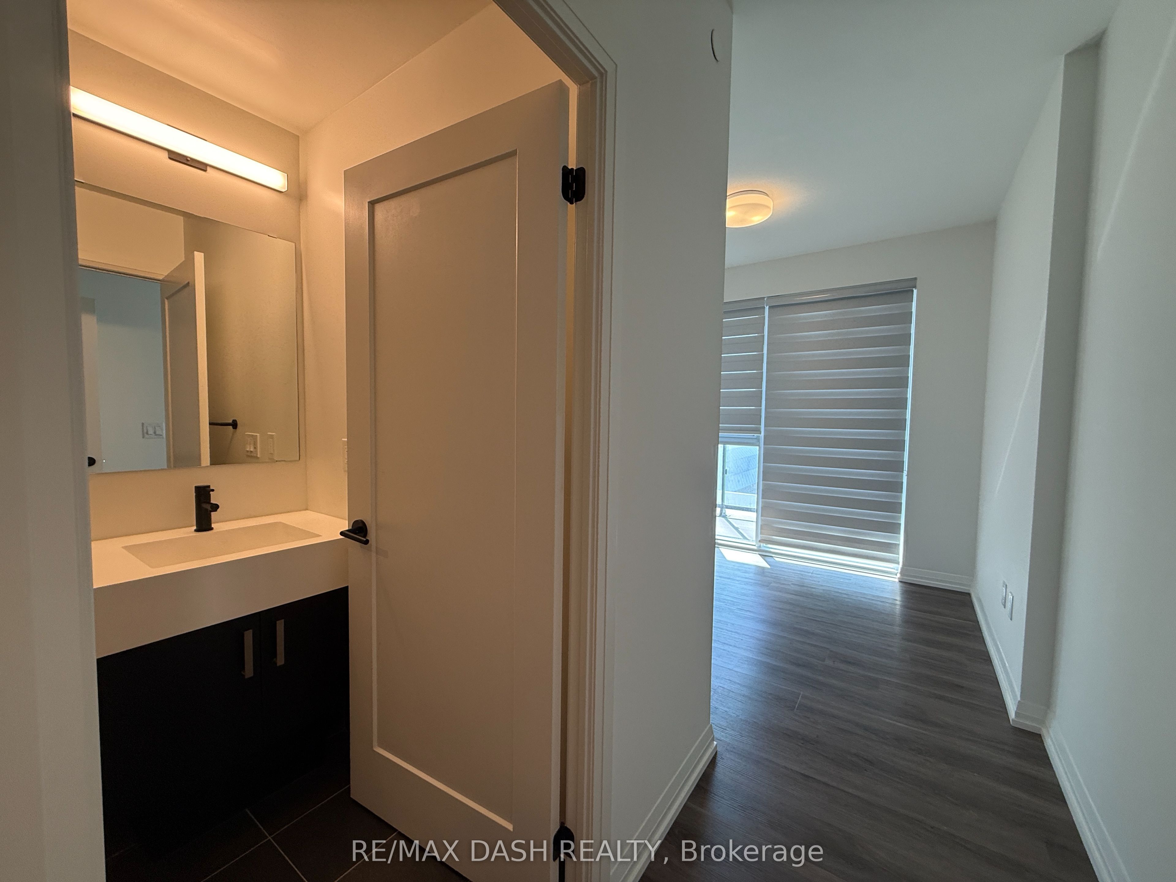 Unit 811 - 280 Dundas Street W, Toronto 3