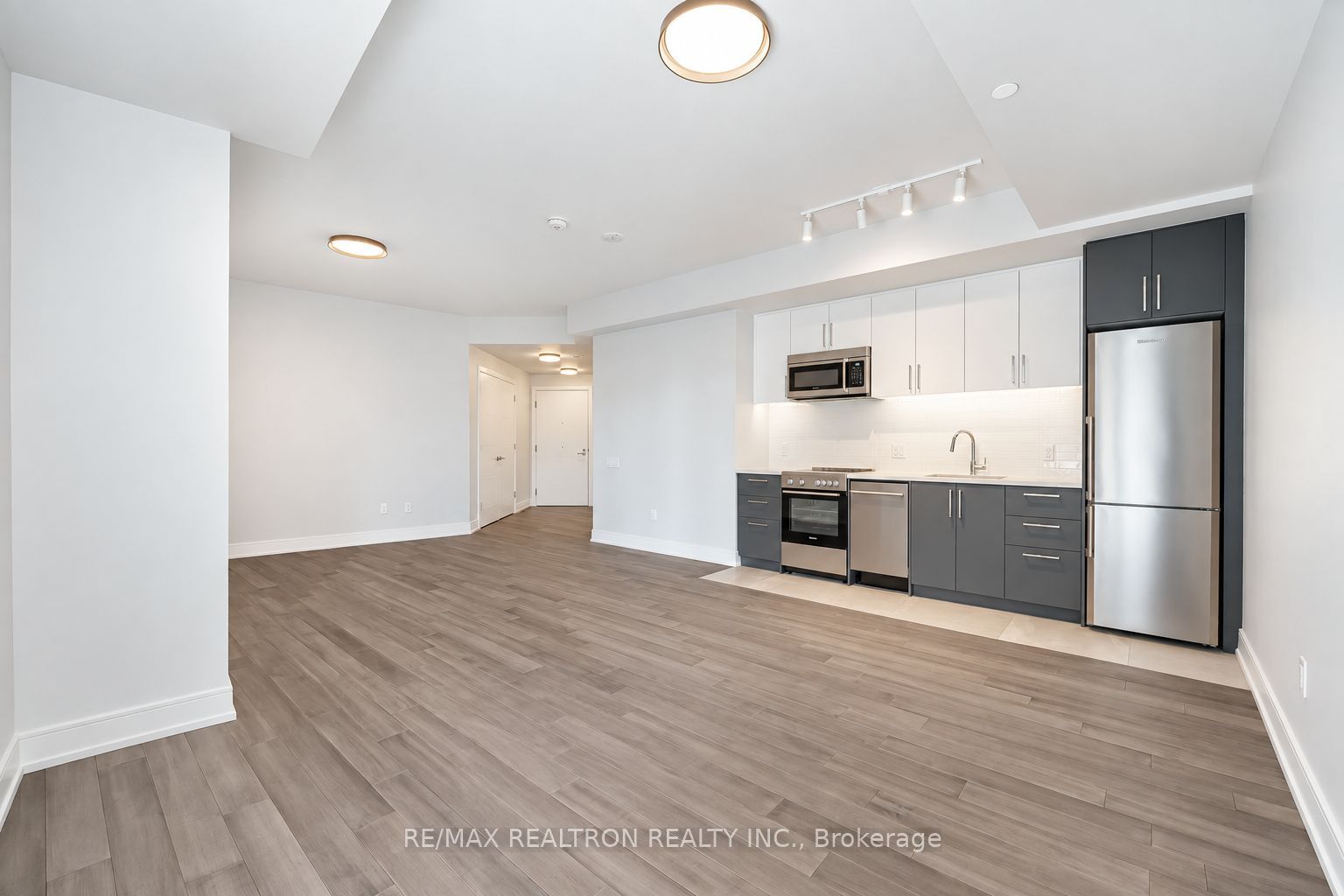 Unit 1001 - 2525 Bathurst Street, Toronto 3