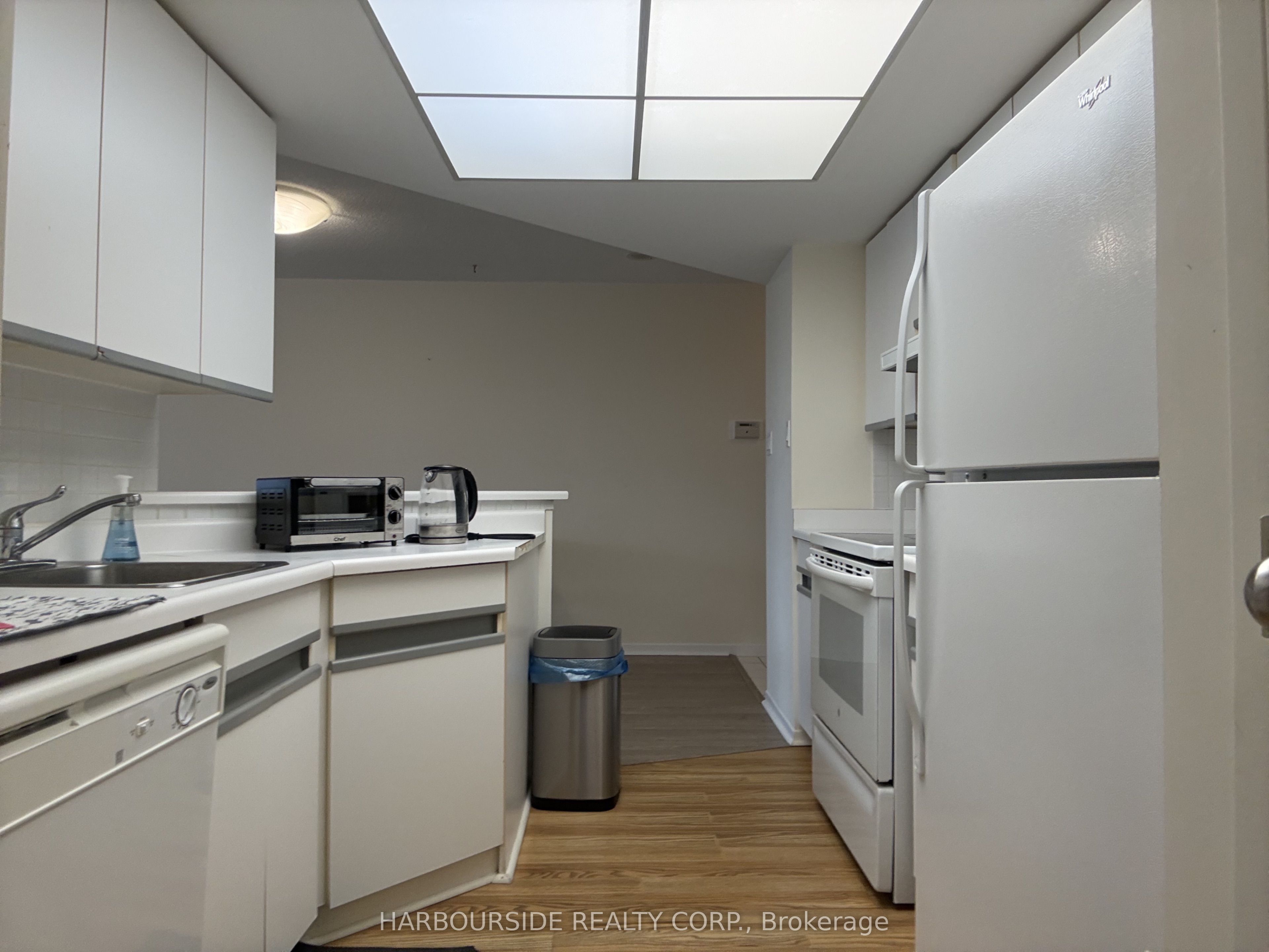 Unit 2605 - 1001 Bay Street, Toronto 5