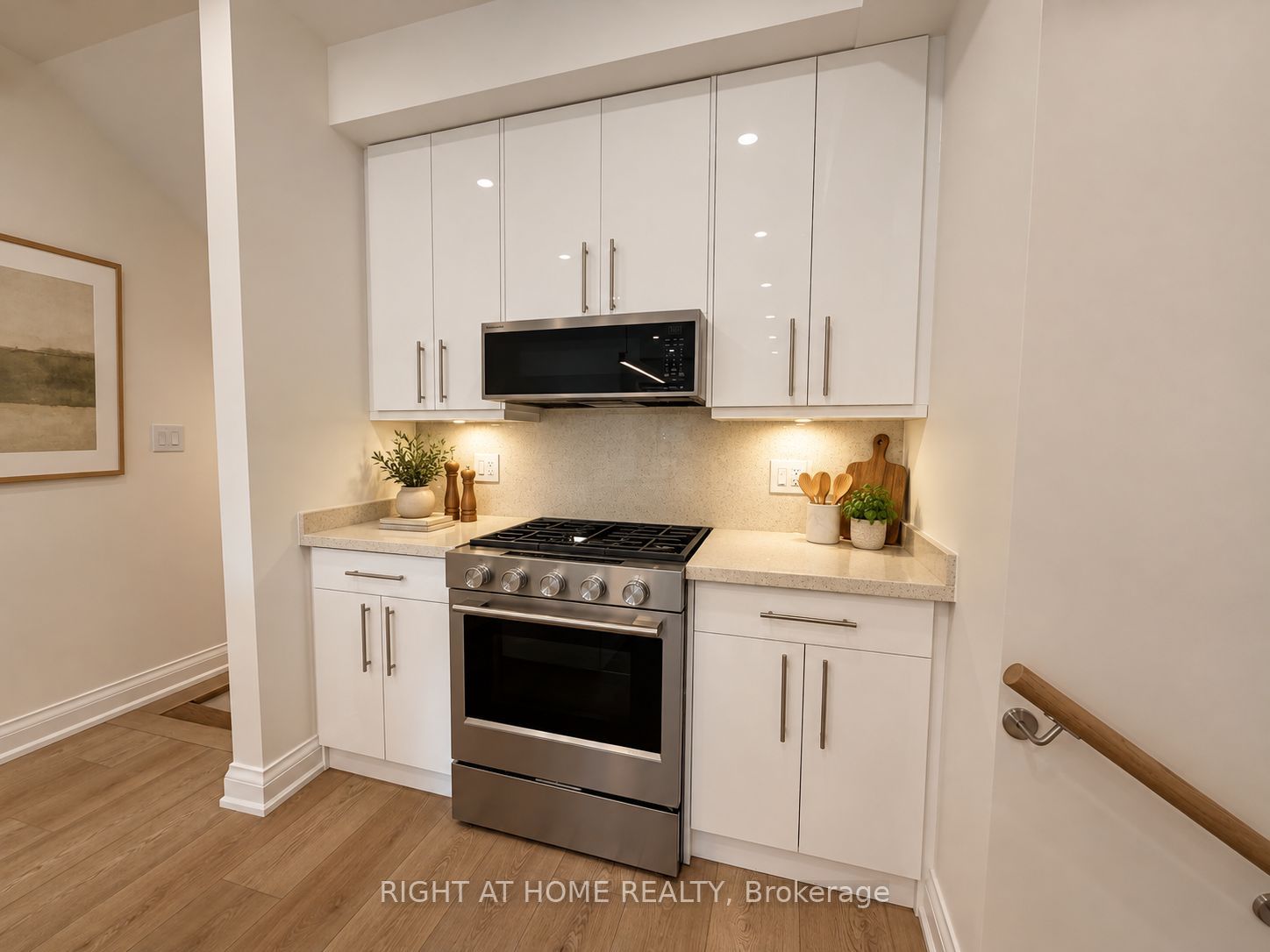 Unit 4 - 57 Hepbourne Street, Toronto 5