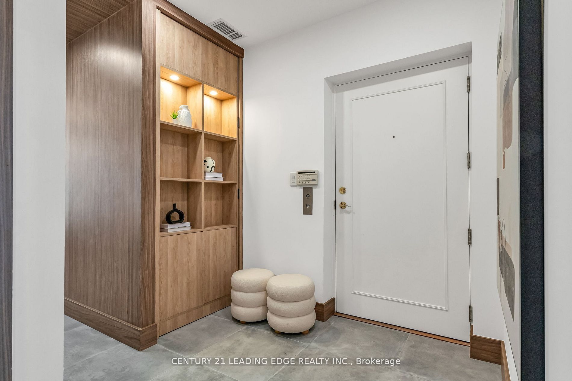 Unit 208 - 1 Watergarden Way, North York 2