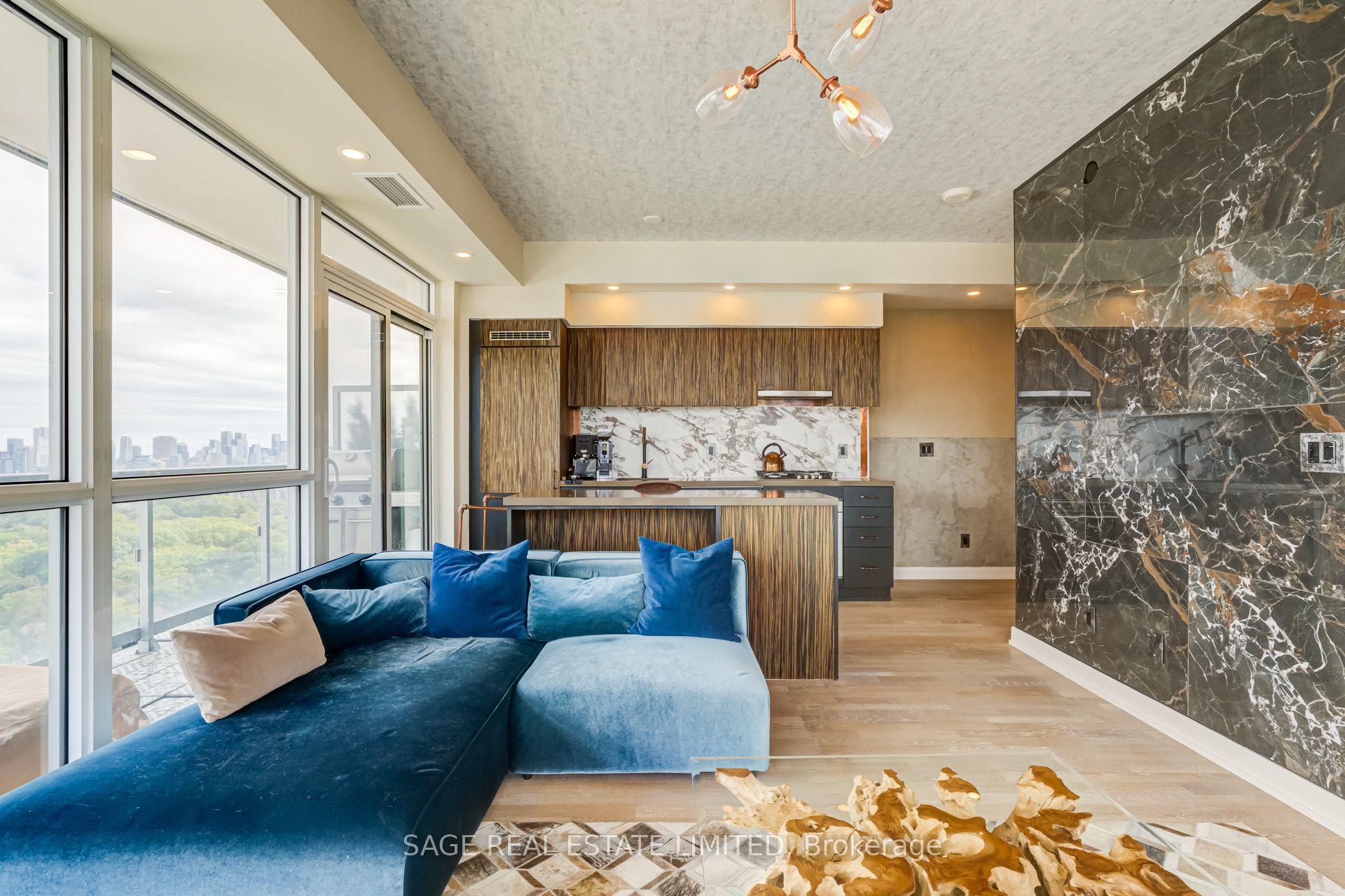 Unit 1902 - 501 St Clair Avenue W, Toronto 2
