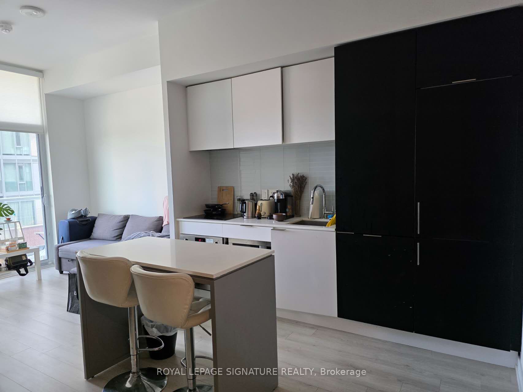 Unit 421 - 33 Helendale Avenue, Toronto 5