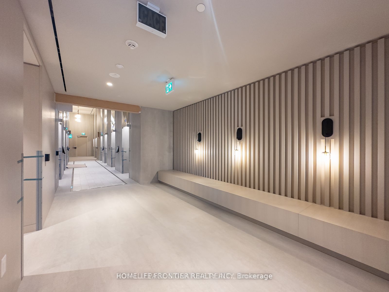 Unit 2009 - 55 Cooper Street, Toronto 2