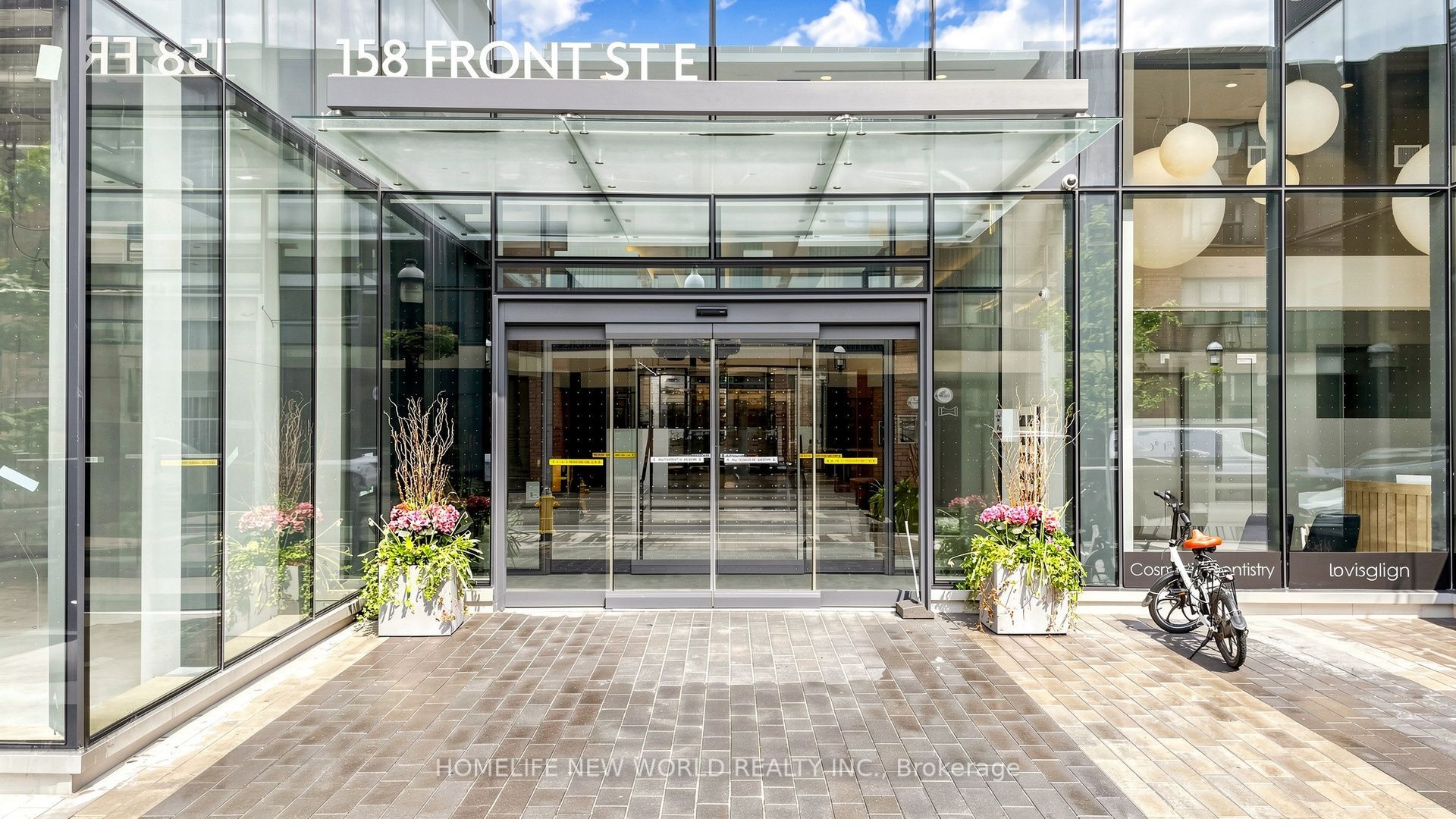 Unit 813 - 158 Front Street E, Toronto 2