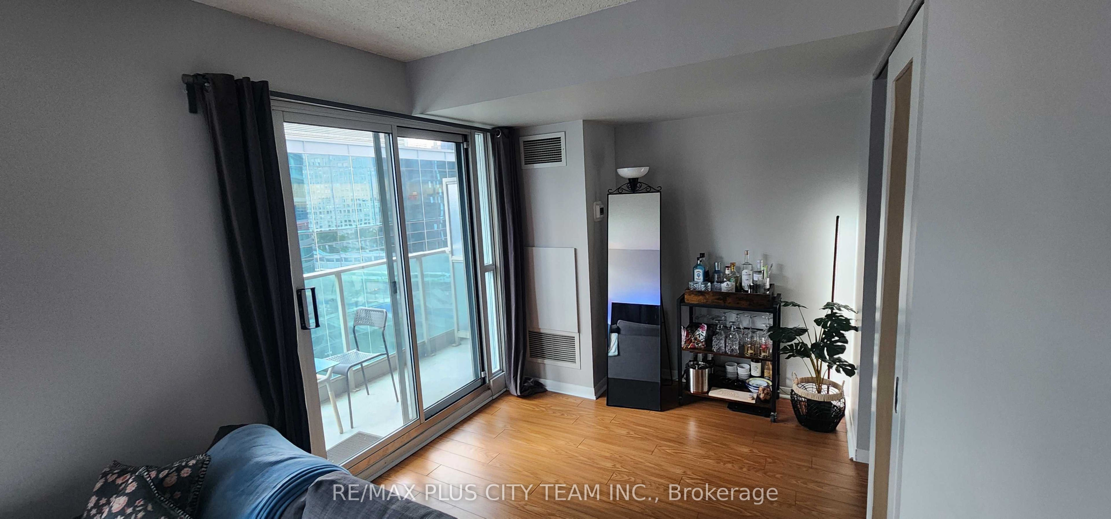 Unit 1314 - 18 Yonge Street, Toronto 3