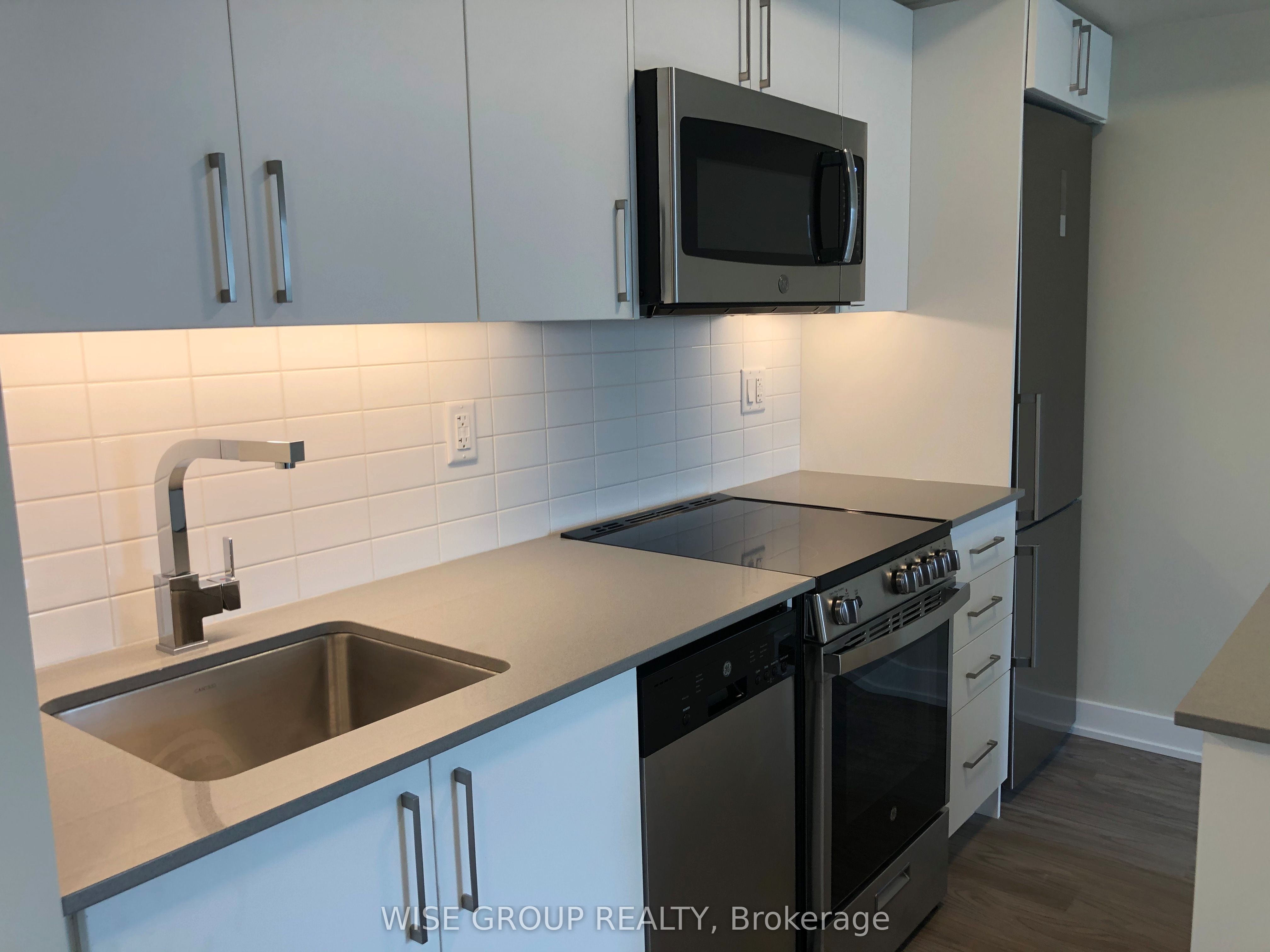 Unit 1005 - 38 Monte Kwinter Court, North York 4