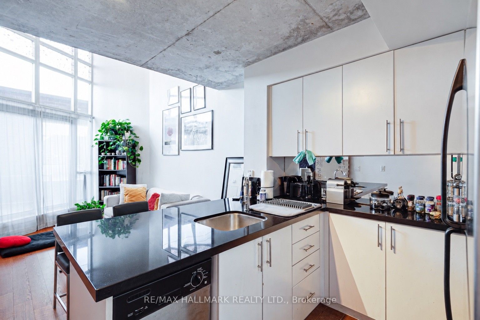 Unit 214 - 255 Richmond Street E, Toronto 2