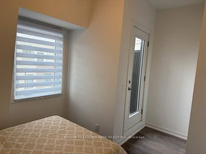 Unit Room 5 - 9 Spruce Pines Crescent, North York 4