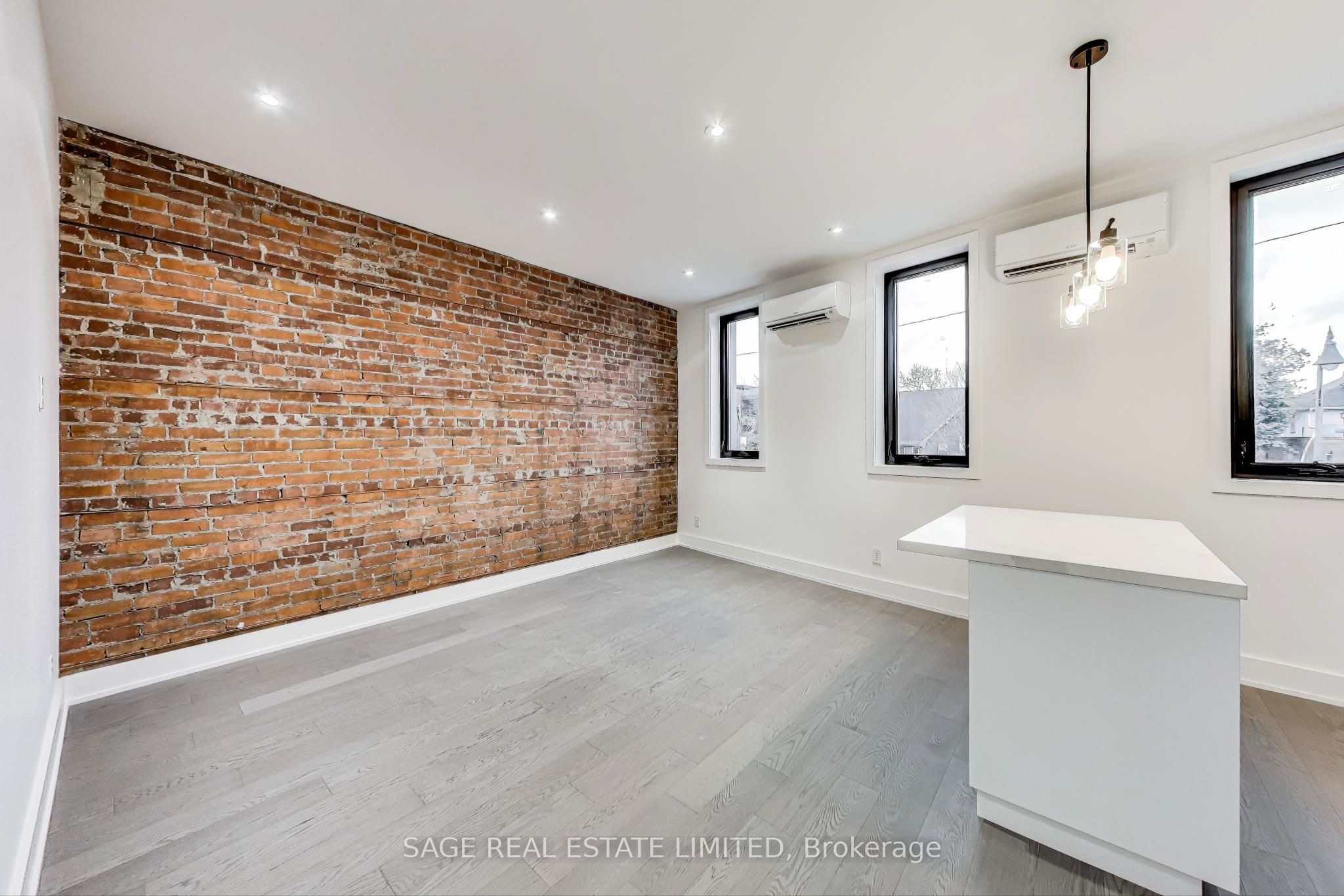 Unit Upper - 2551 Yonge Street, Toronto 4